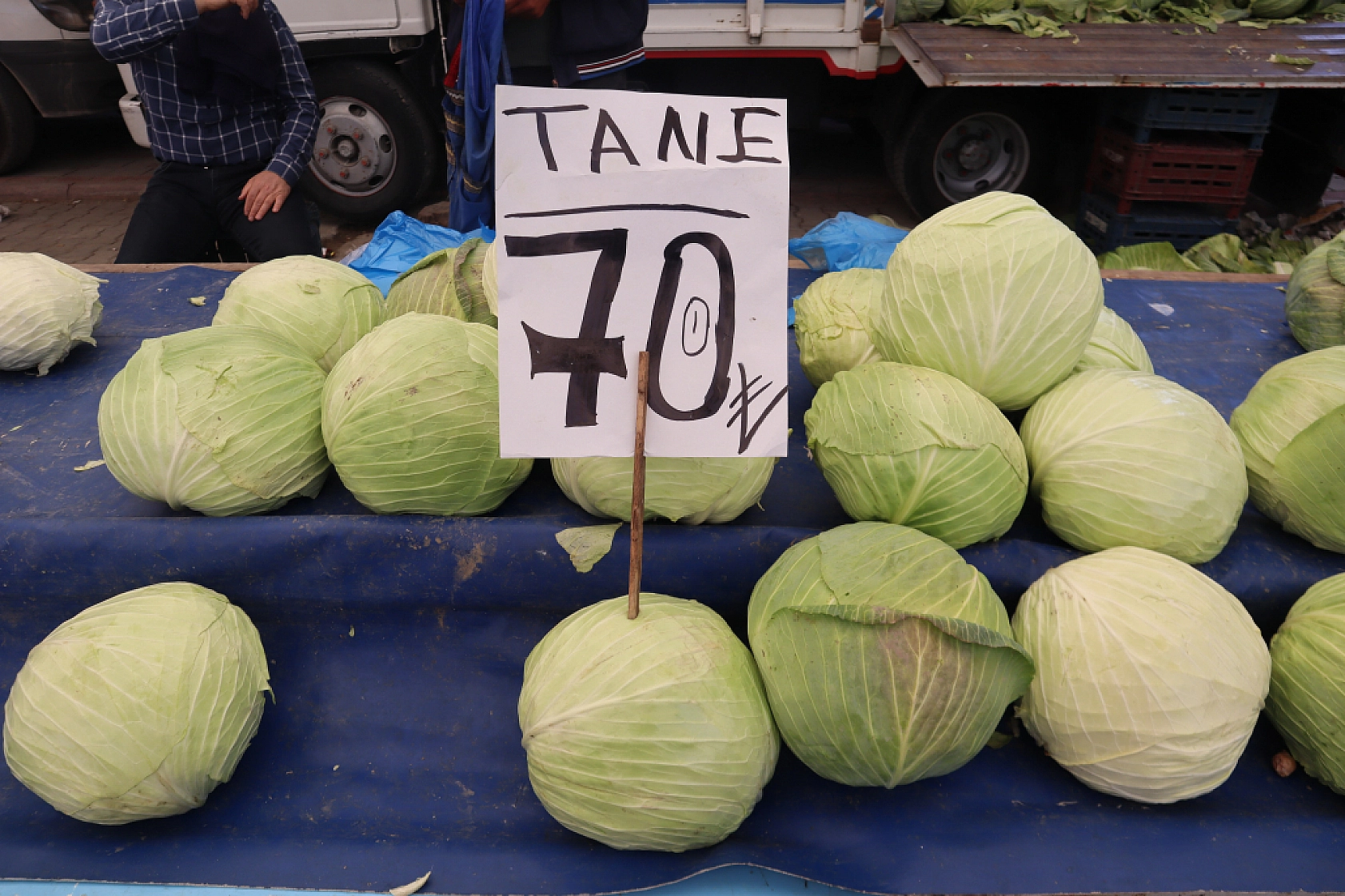 Pazarda bahar havası! Malatya'da pazar tezgahlarında hem renk hem ucuzluk var...