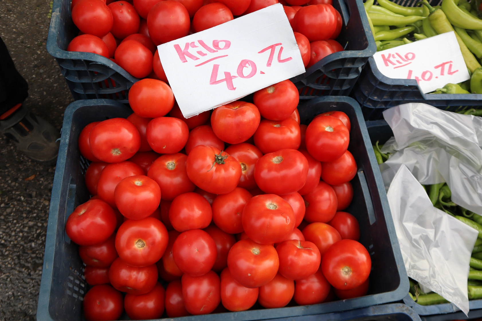 Malatya perşembe pazarında sebze meyve fiyatları....