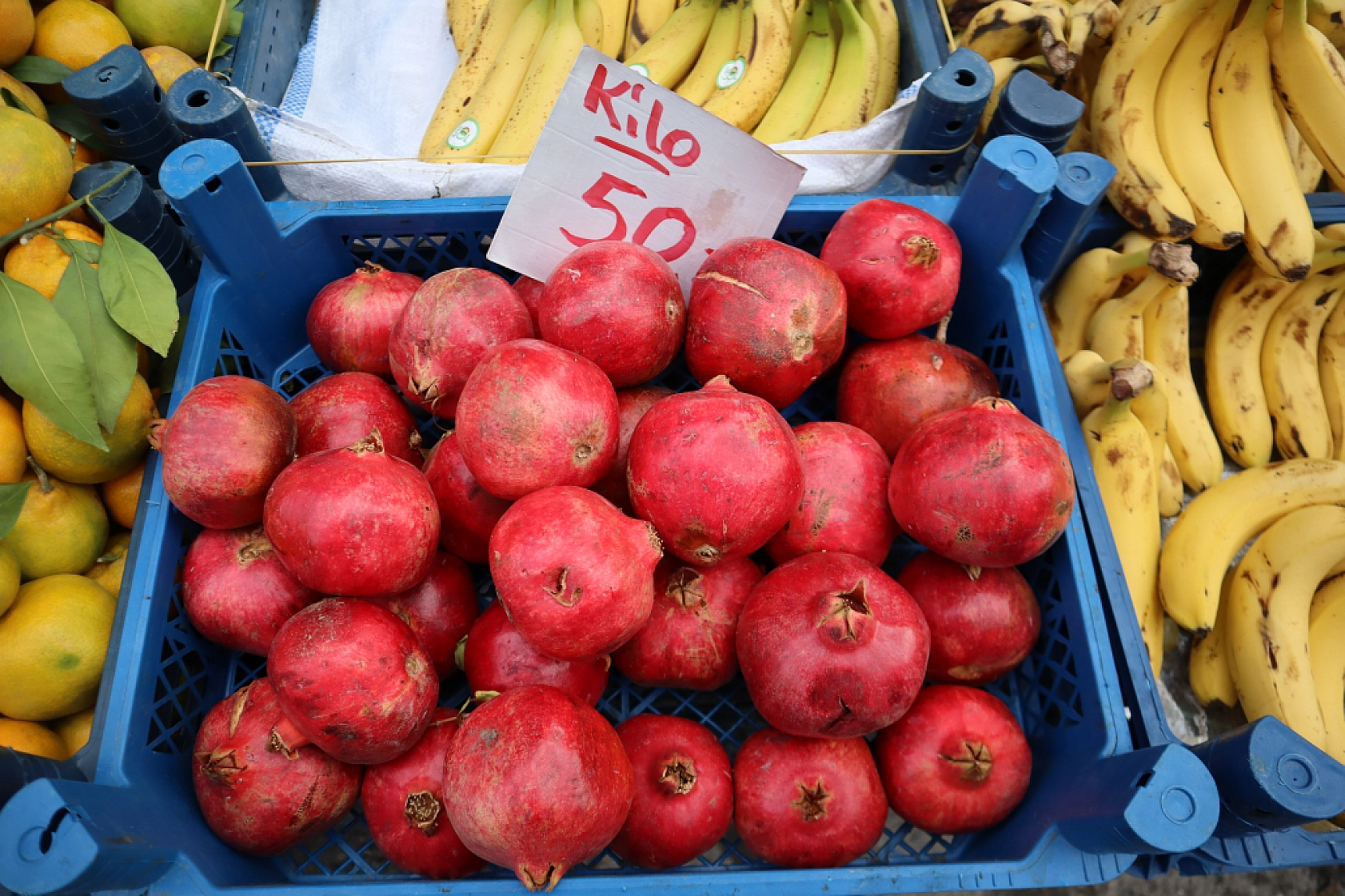Malatya perşembe pazarında sebze meyve fiyatları....
