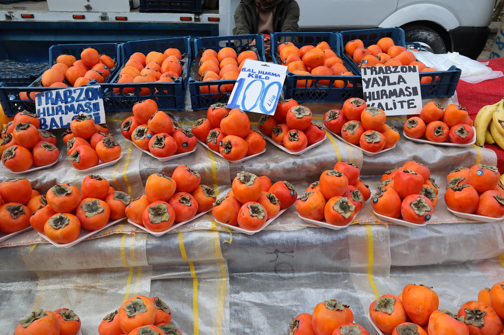 Malatya perşembe pazarında sebze meyve fiyatları....
