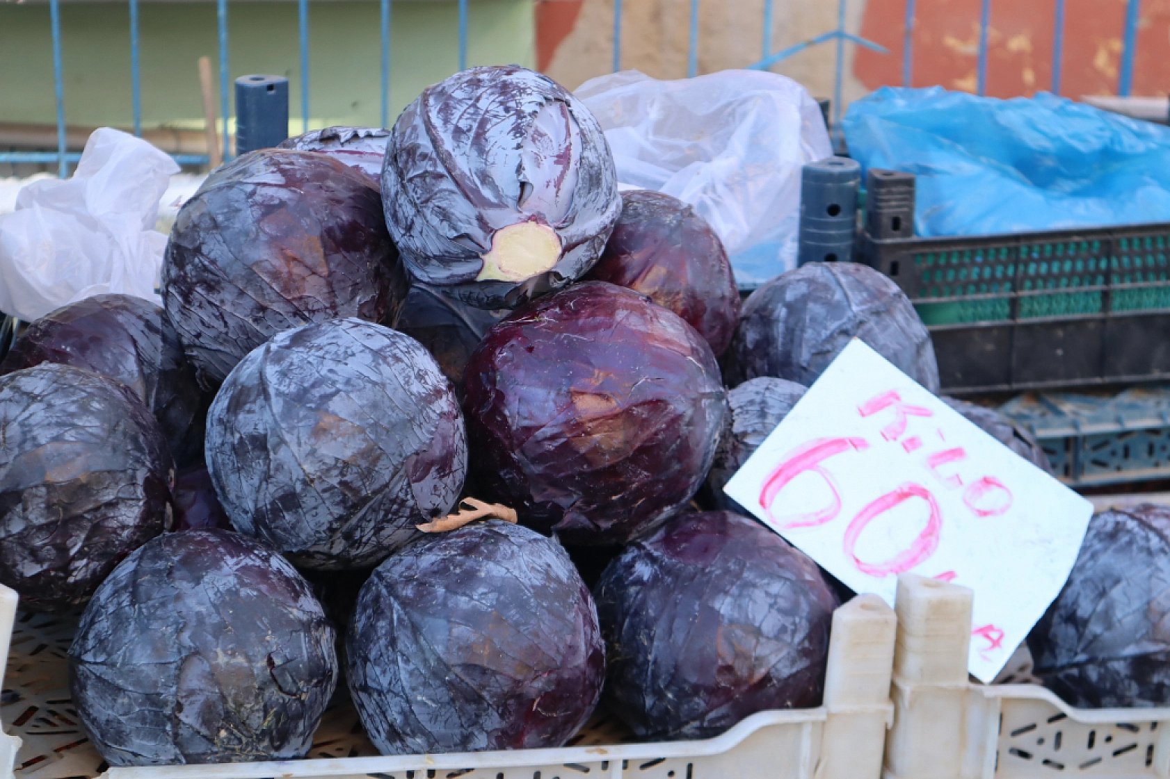 Malatya'da Kar Pazar Fiyatlarını Nasıl Etkiledi? Haftanın Zam Şampiyonu Kara Lahana Oldu!