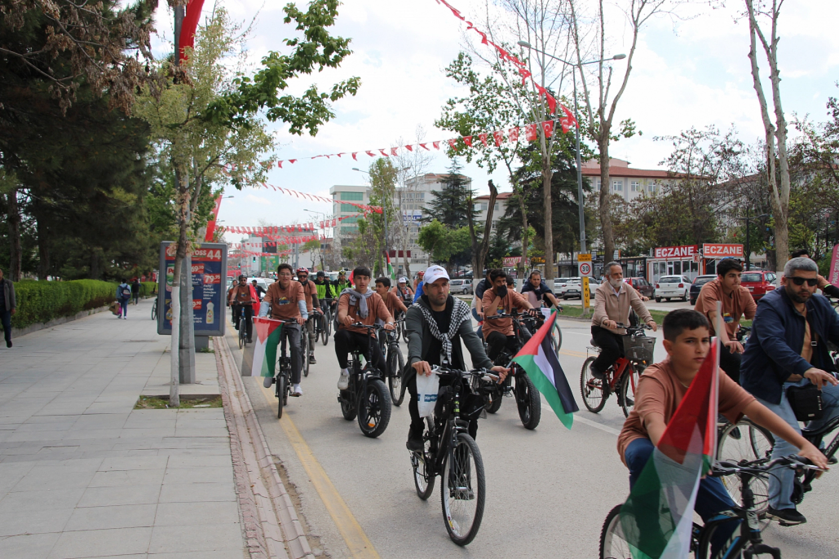 Malatya'da Gazze için binler pedal çevirdi: Zulme karşı haykırış sür ve diren…