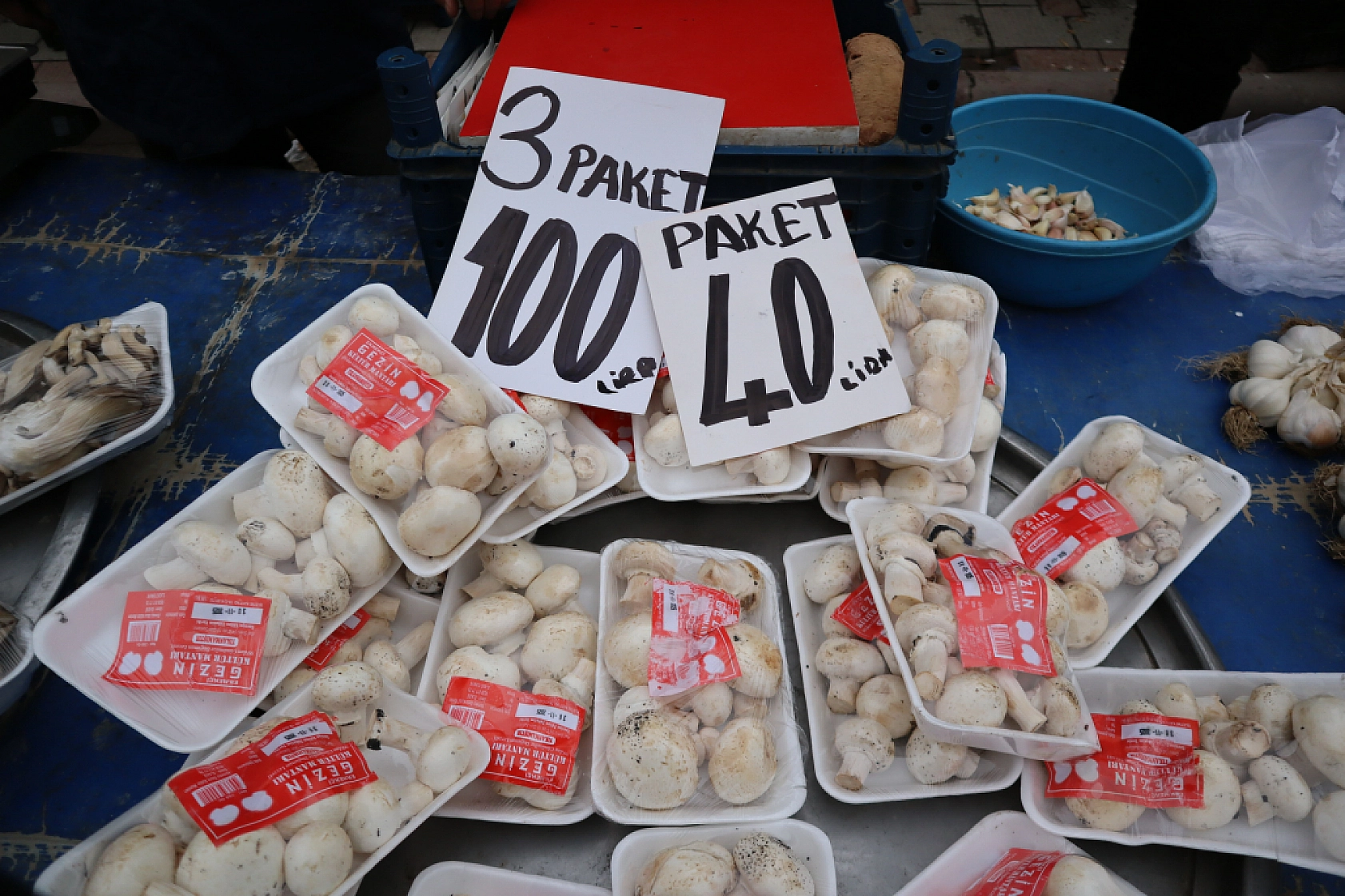 Cebini düşünen Malatyalılar, semt pazarını tercih ediyor! İşte güncel perşembe pazarı fiyatları..