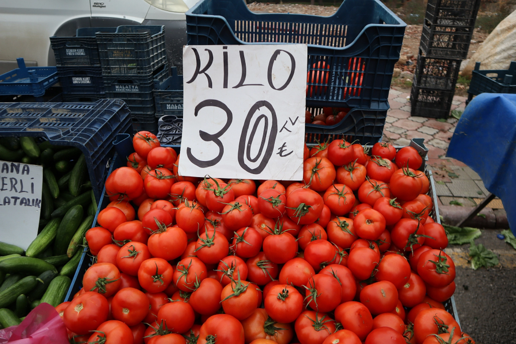 Cebini düşünen Malatyalılar, semt pazarını tercih ediyor! İşte güncel perşembe pazarı fiyatları..