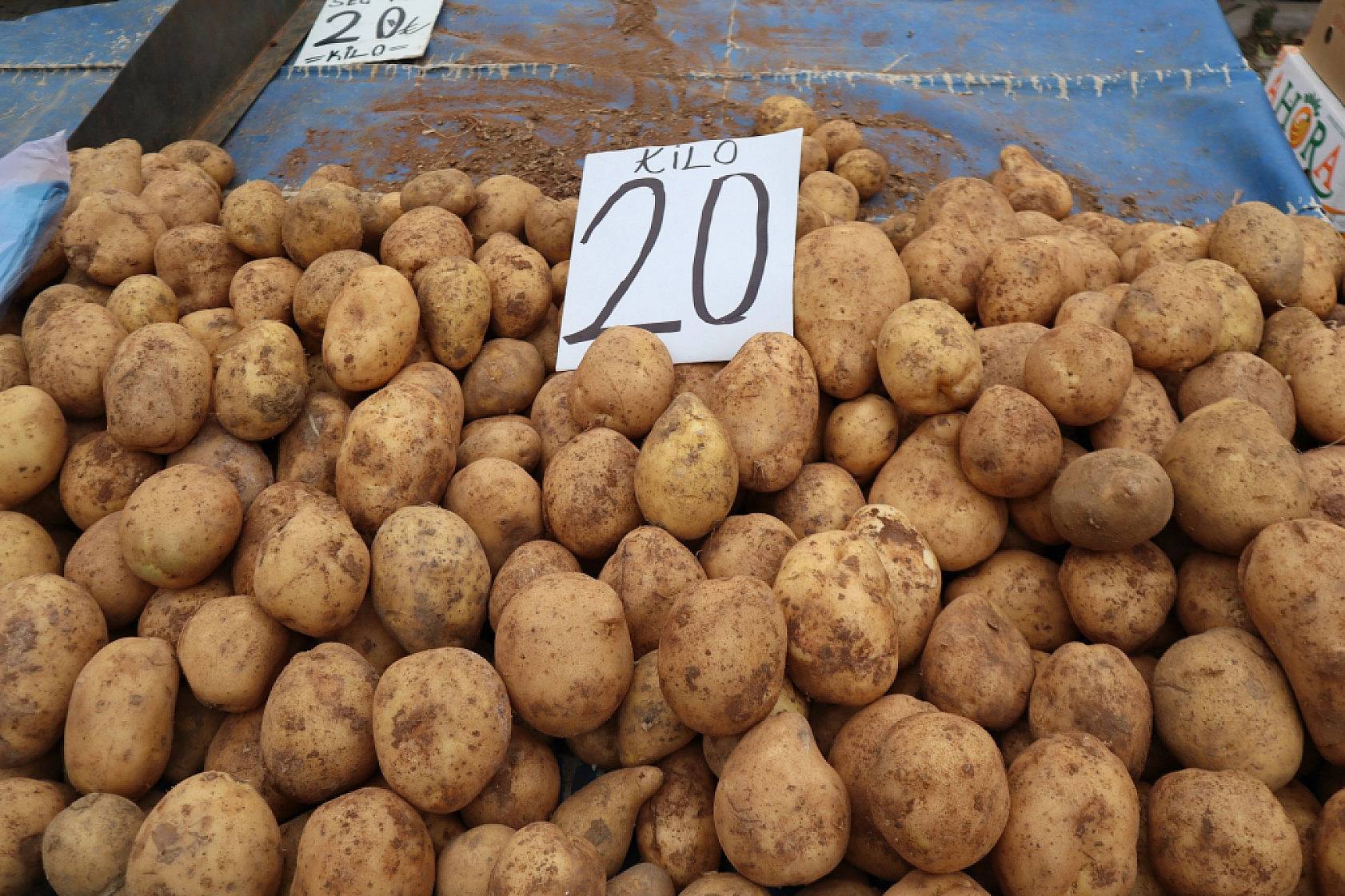 Cebini düşünen Malatyalılar, semt pazarını tercih ediyor! İşte güncel perşembe pazarı fiyatları..