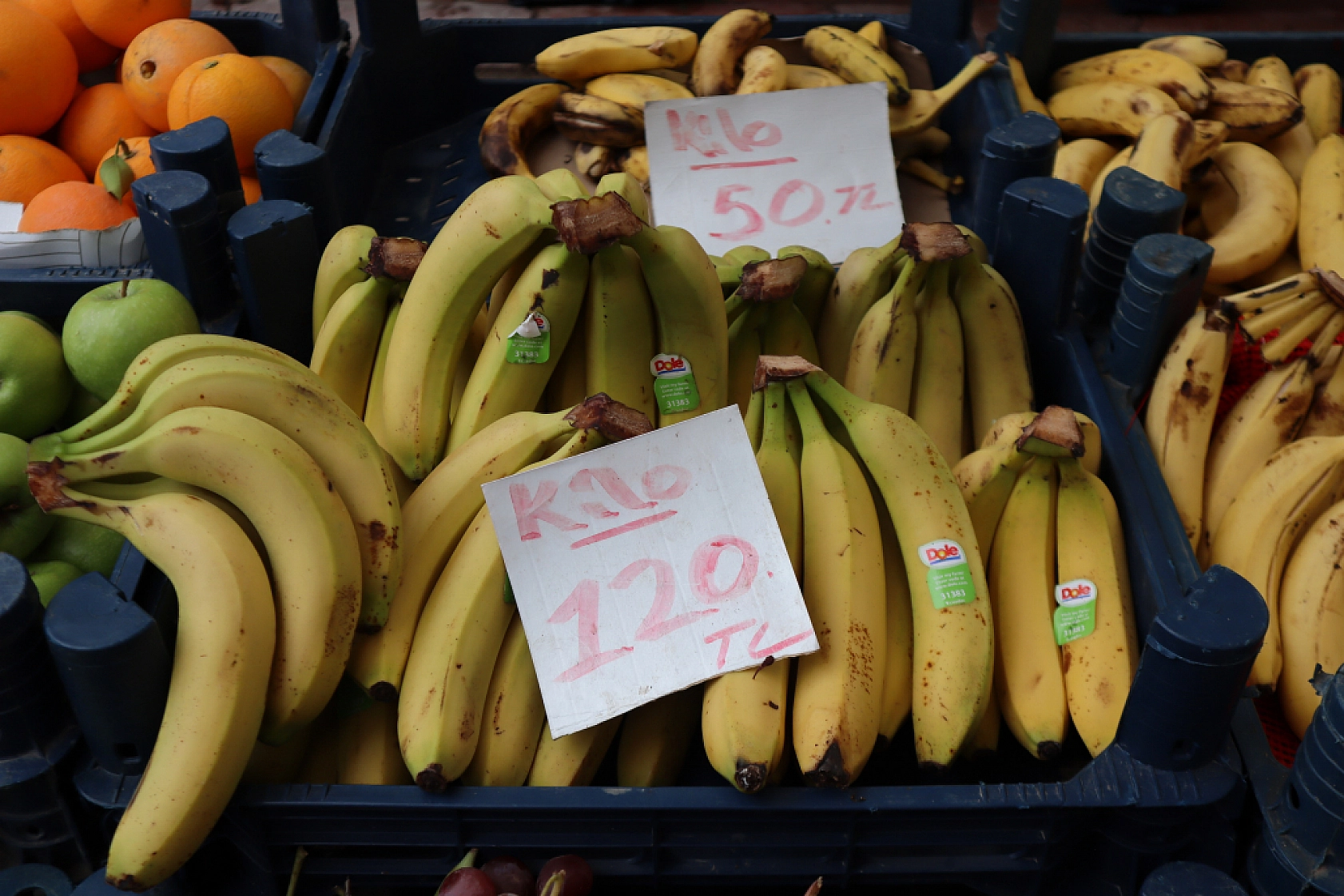 Malatya'da soğuk hava pazar fiyatını etkiledi: Sebze ve meyve cep yaktı!
