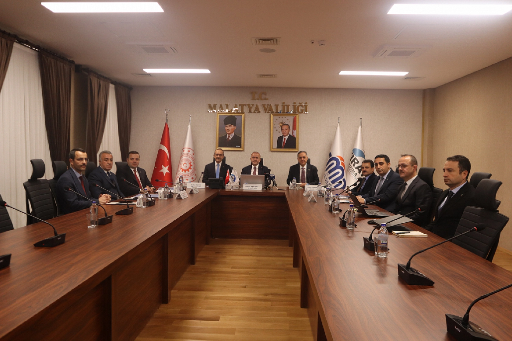 FKA Dönem Başkanlığı Vali Yavuz'a devredildi