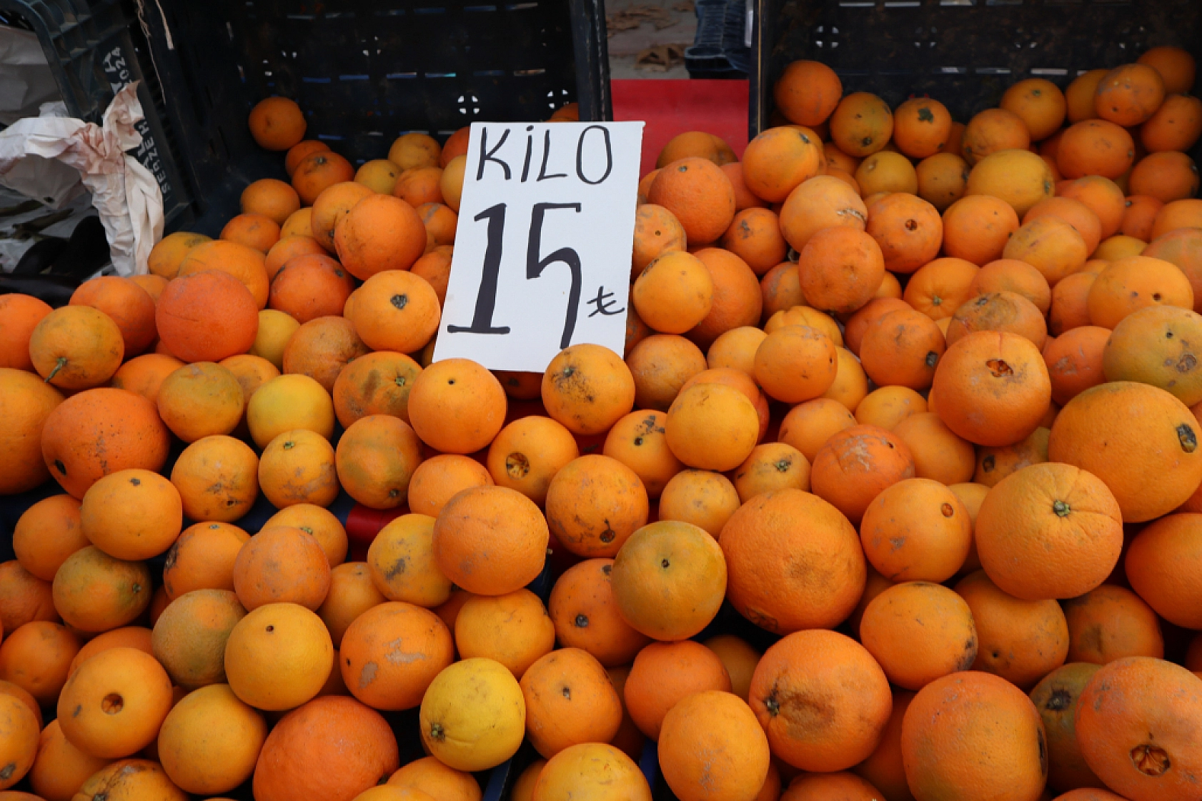 Asgari ücret cebe girmeden eridi: Malatyalılar bakmakla yetiniyor!