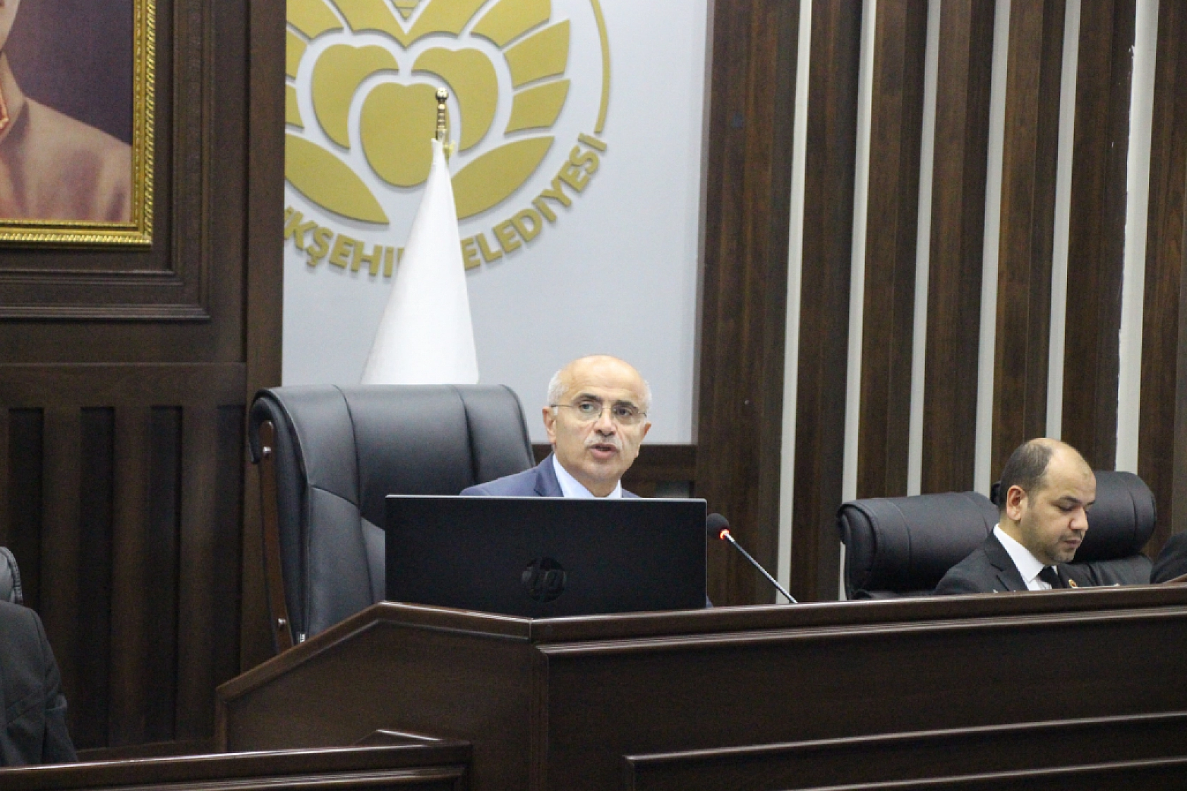 Er'den Net Mesaj: 'Beni de Görevden Alsınlar'