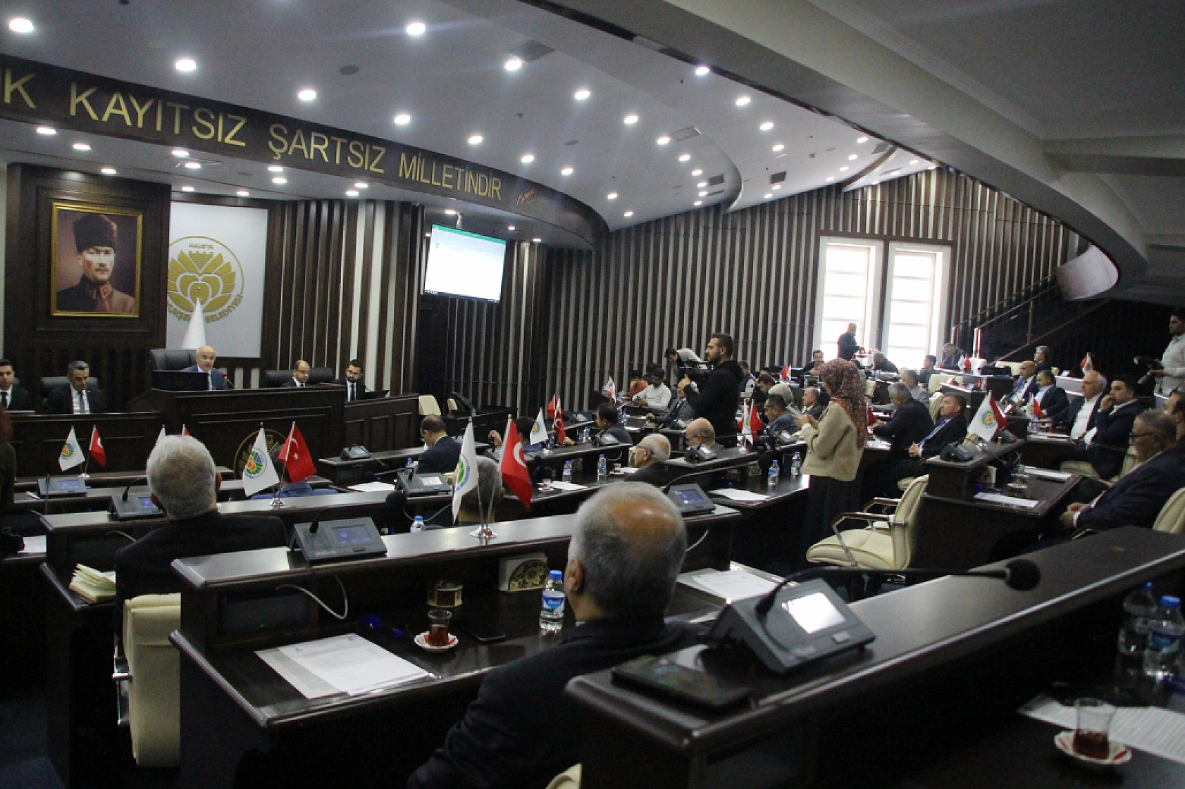 Er'den Net Mesaj: 'Beni de Görevden Alsınlar'