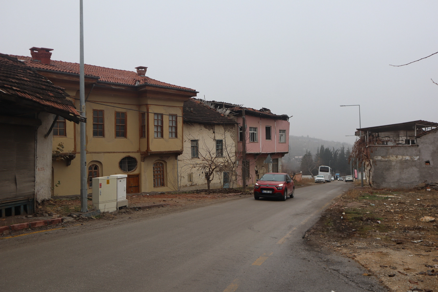 Malatya'da Eski Binalarda Göçme Riski Artıyor: Yapılar Tehlike Altında..!!