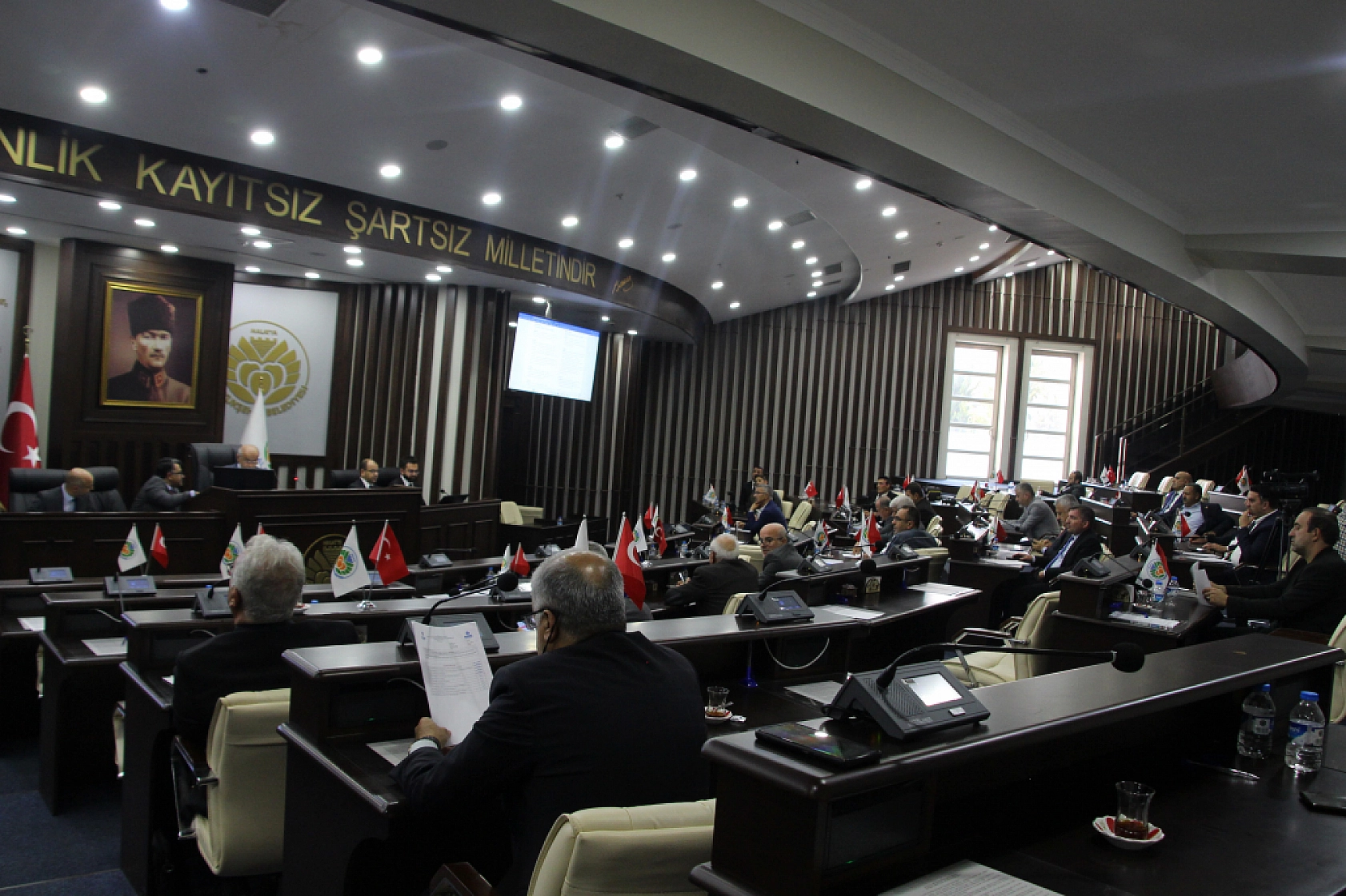 Er'den Net Mesaj: 'Beni de Görevden Alsınlar'