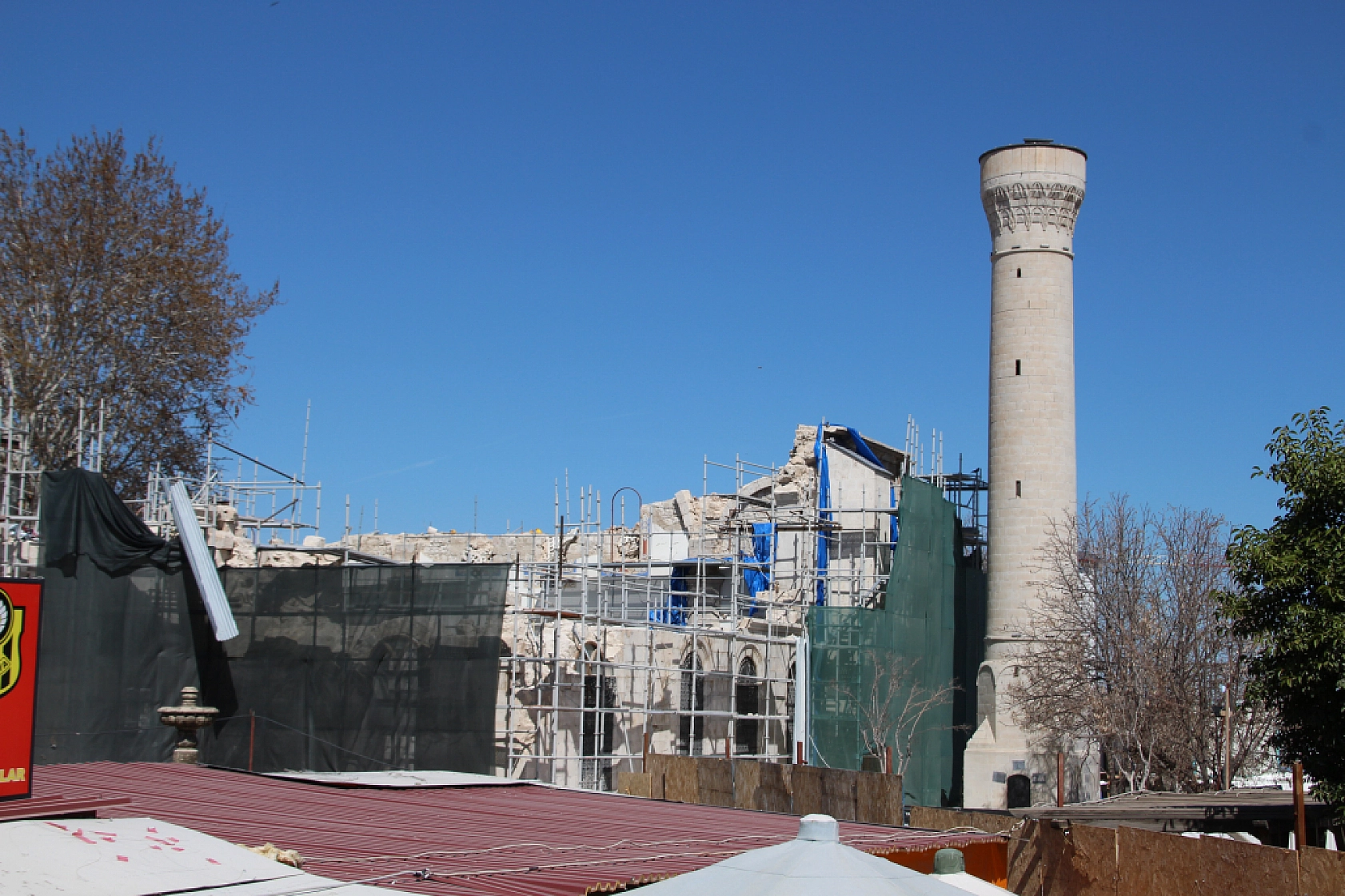 Malatya Bunu Da Gördü! Caminin Bahçesine Cami Yapılıyor..!