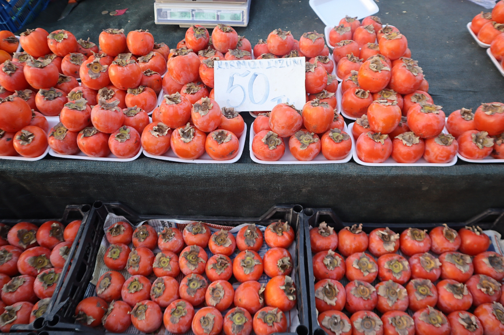 Marketlere Rağmen Malatyalılar Pazarı Tercih Ediyor! İşte Sebze Meyve Fiyatları…