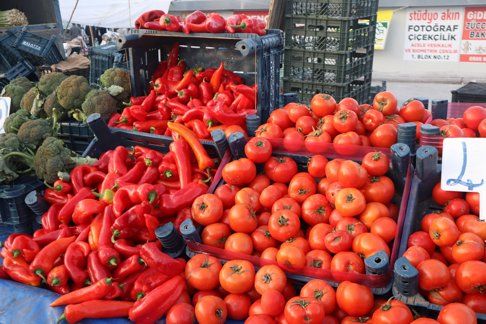 Marketlere Rağmen Malatyalılar Pazarı Tercih Ediyor! İşte Sebze Meyve Fiyatları…