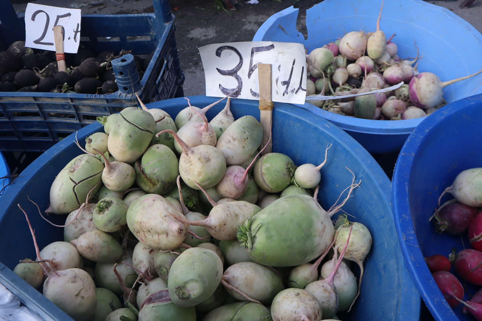 Marketlere Rağmen Malatyalılar Pazarı Tercih Ediyor! İşte Sebze Meyve Fiyatları…