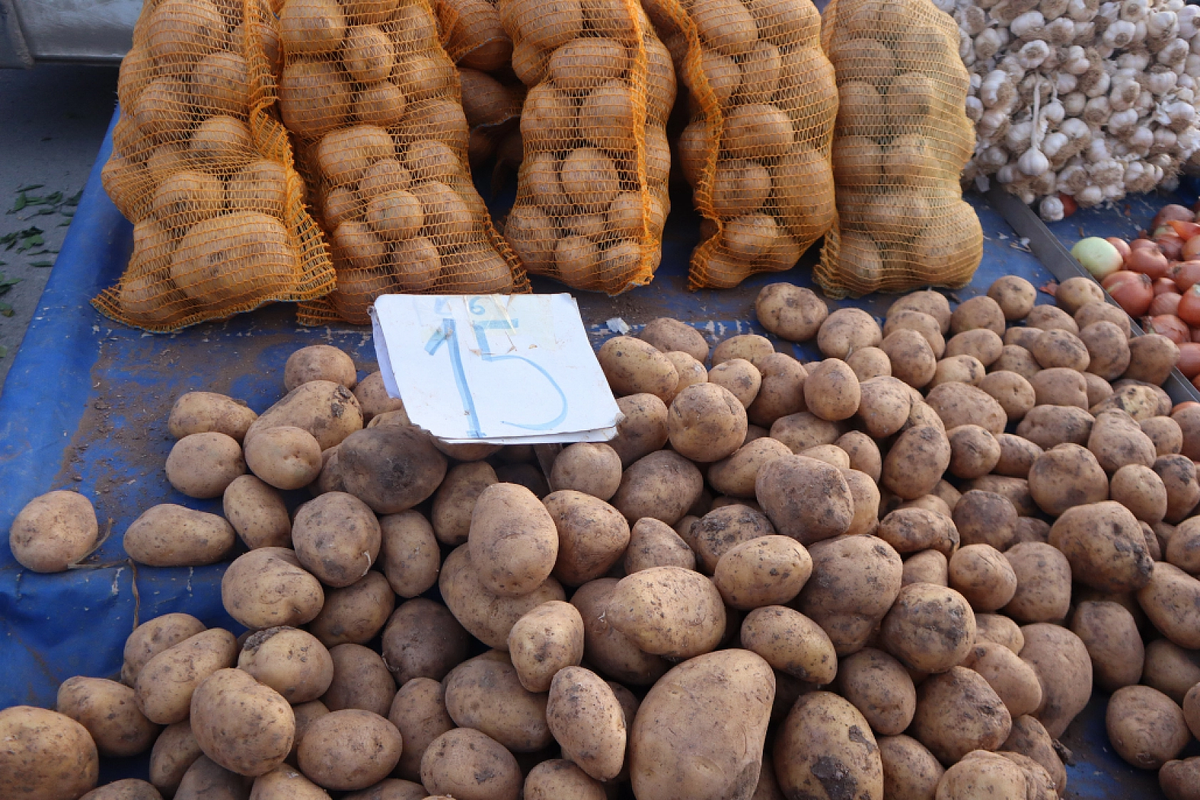 Marketlere Rağmen Malatyalılar Pazarı Tercih Ediyor! İşte Sebze Meyve Fiyatları…