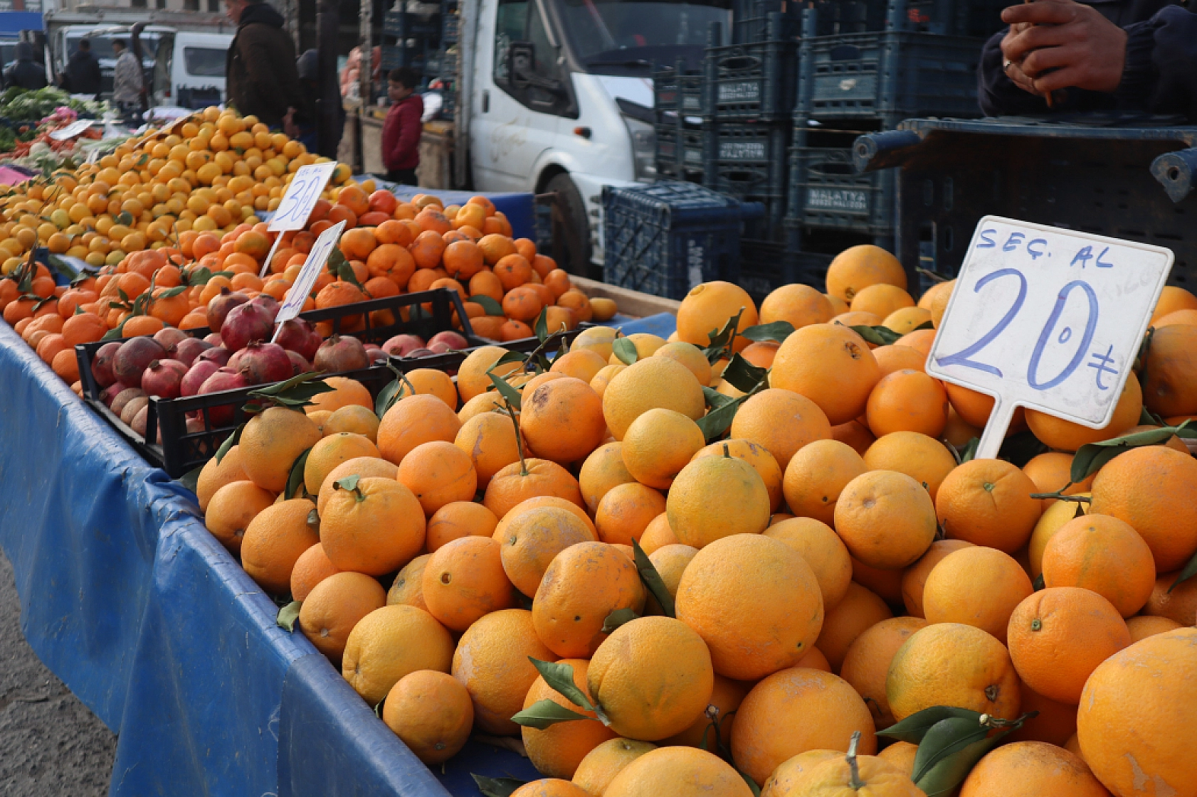 Marketlere Rağmen Malatyalılar Pazarı Tercih Ediyor! İşte Sebze Meyve Fiyatları…