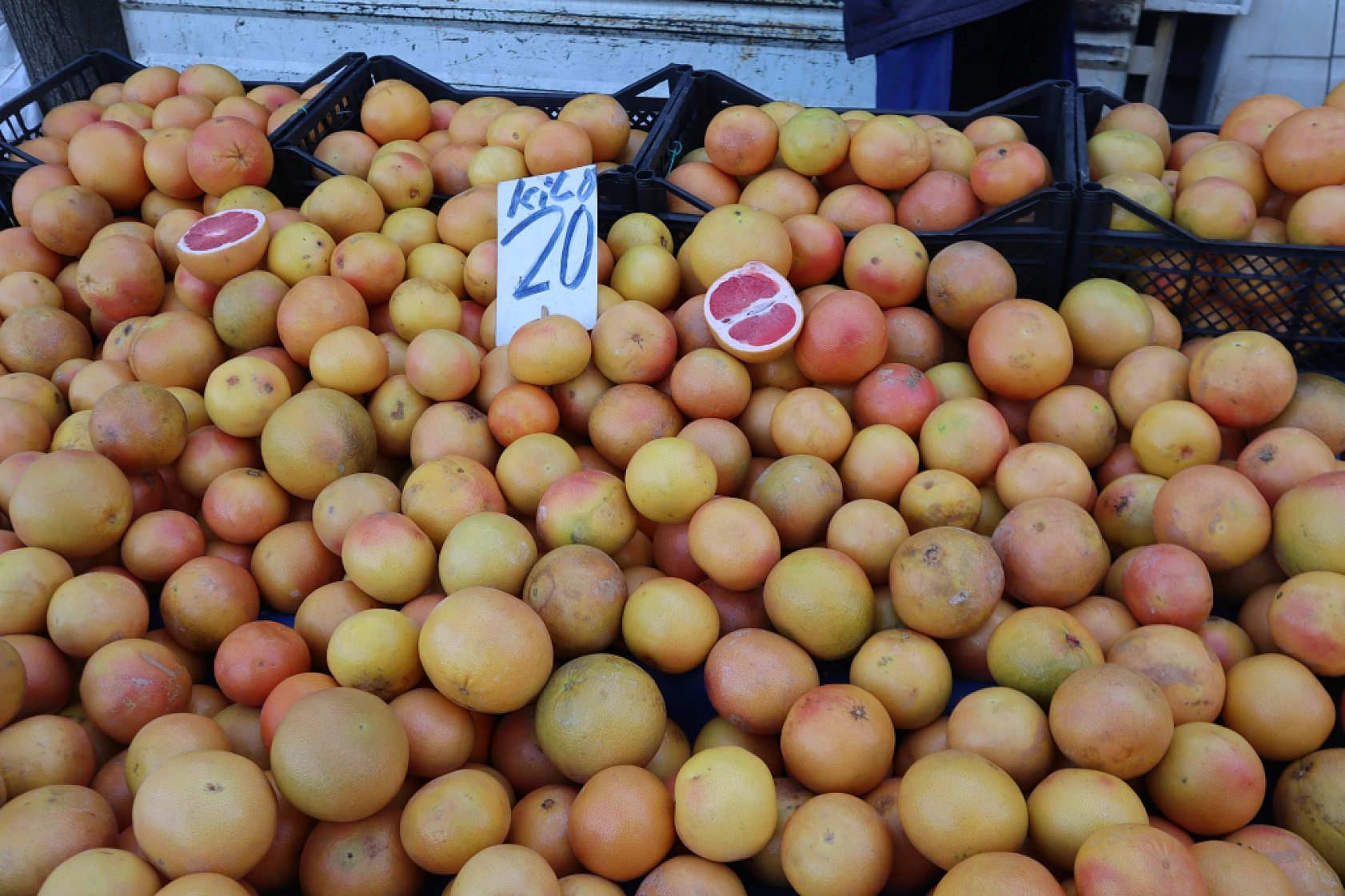 Sebze Fiyatları Uçtu: Pazarlar Ateş Pahası! İşte Güncel Meyve Sebze Fiyatları...