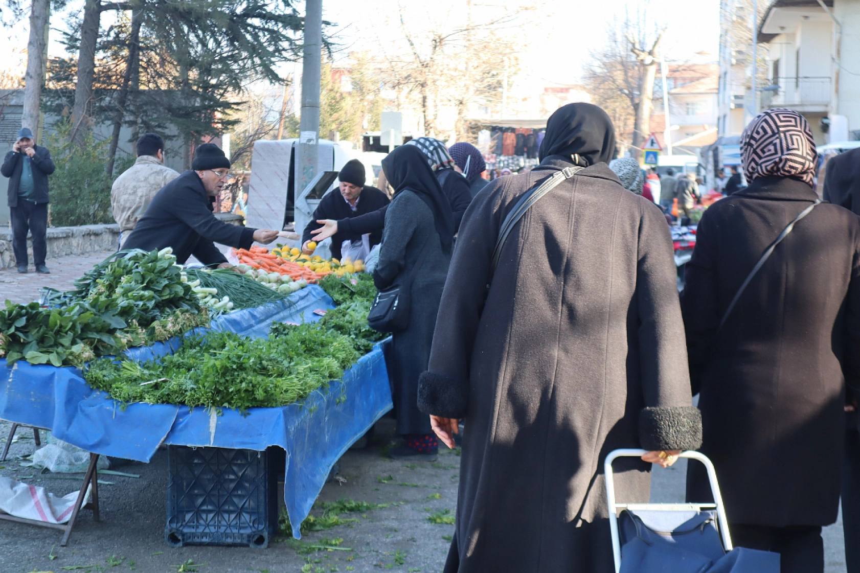 Sebze Fiyatları Uçtu: Pazarlar Ateş Pahası! İşte Güncel Meyve Sebze Fiyatları...