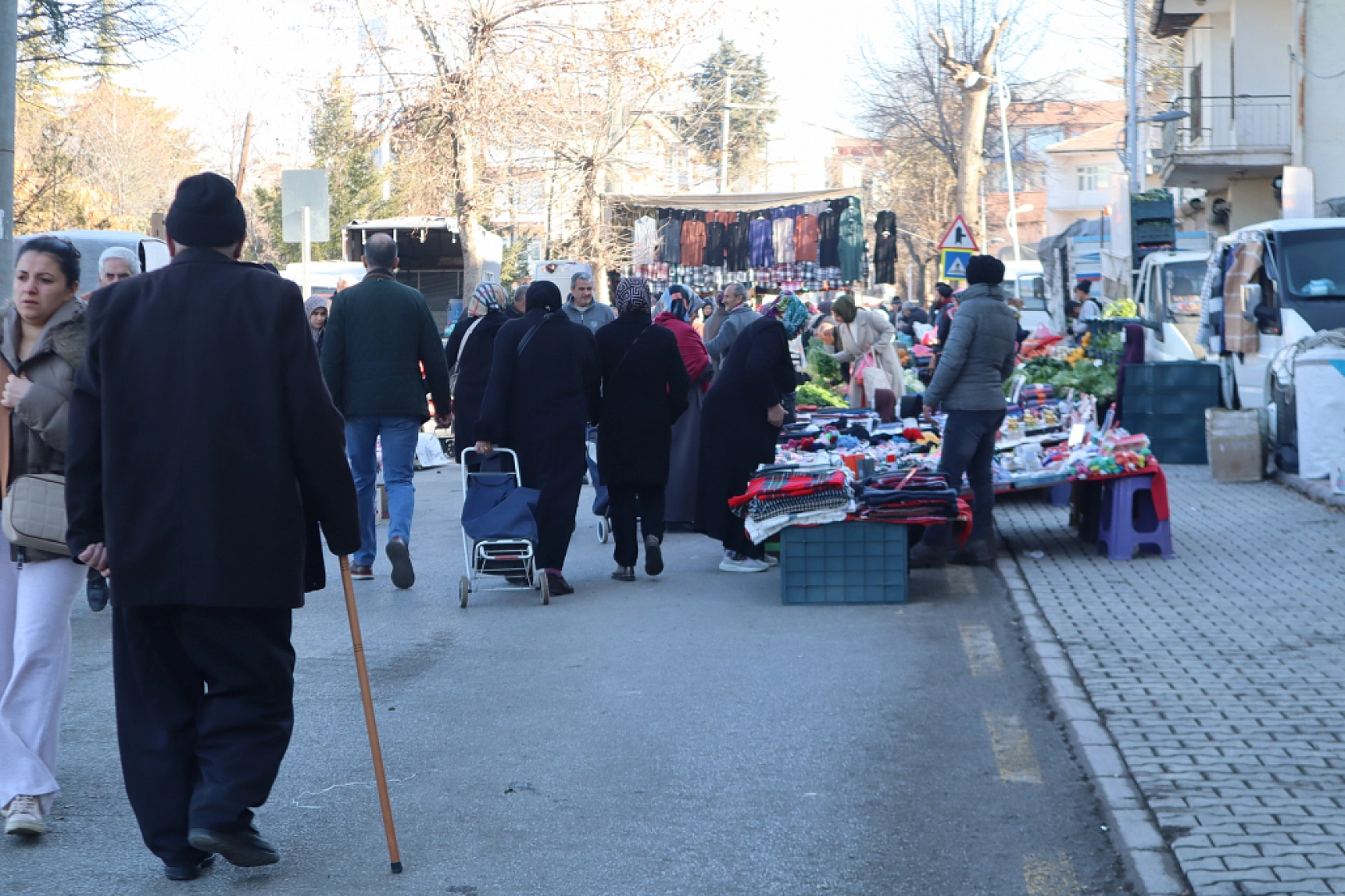 Sebze Fiyatları Uçtu: Pazarlar Ateş Pahası! İşte Güncel Meyve Sebze Fiyatları...