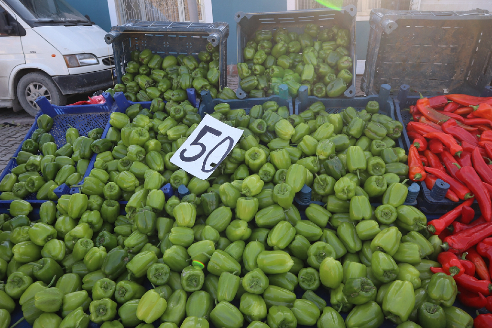 Sebze Fiyatları Uçtu: Pazarlar Ateş Pahası! İşte Güncel Meyve Sebze Fiyatları...