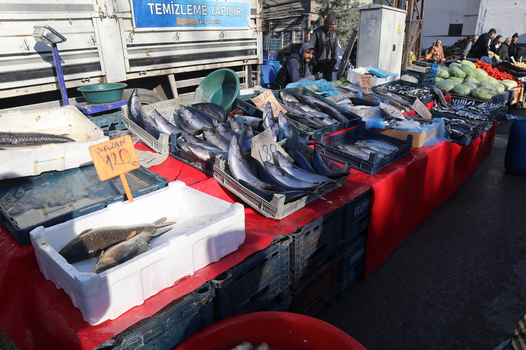 Sebze Fiyatları Uçtu: Pazarlar Ateş Pahası! İşte Güncel Meyve Sebze Fiyatları...