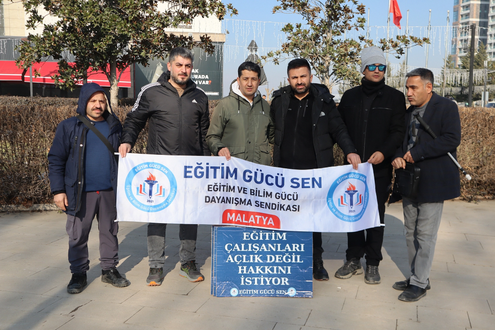 Eğitim Emekçileri: 'Emeğimizin Karşılığını Almak İstiyoruz!'