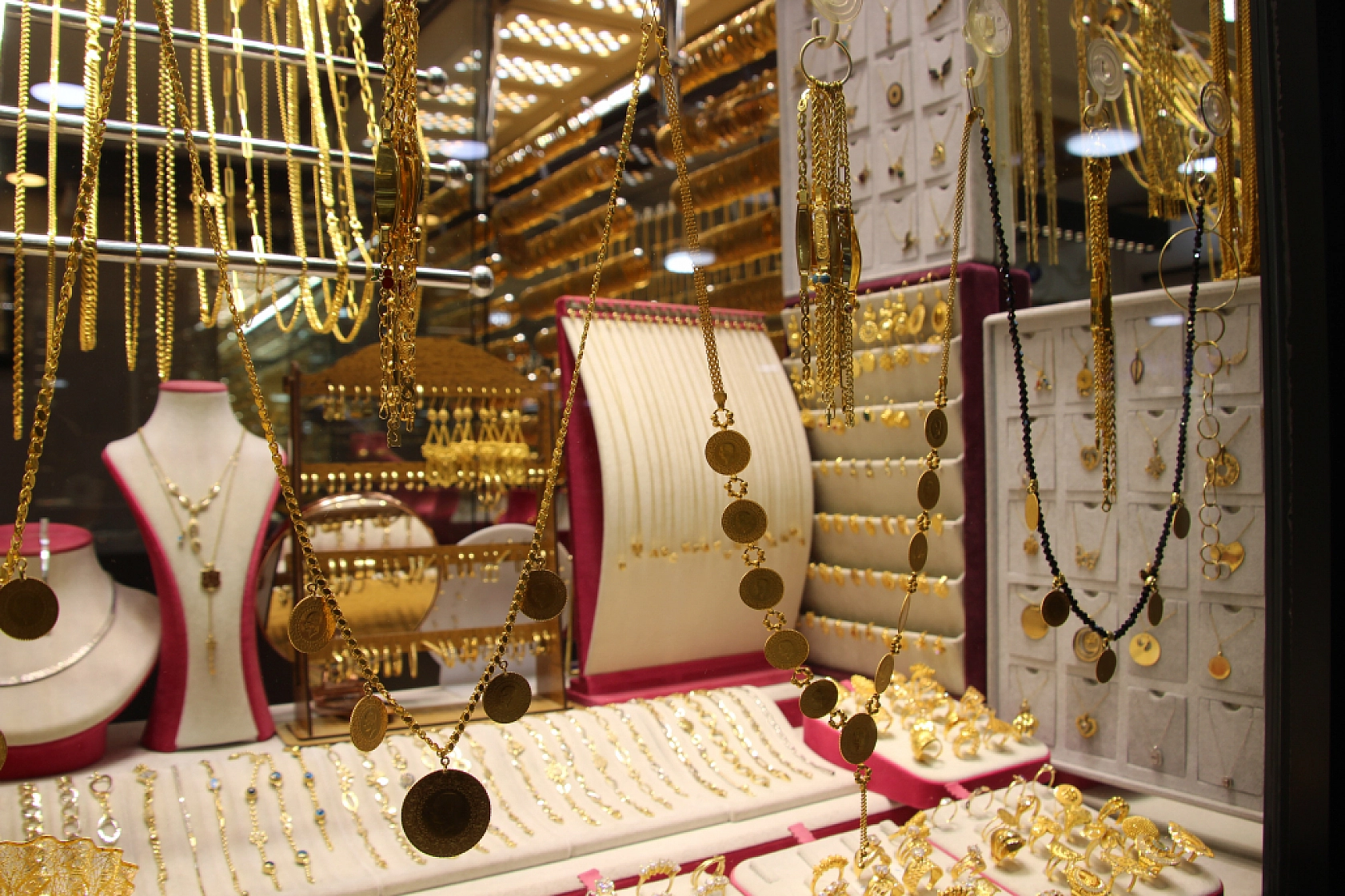 Altın Almanın Tam Zamanı: Yükselişin Eli Kulağında!