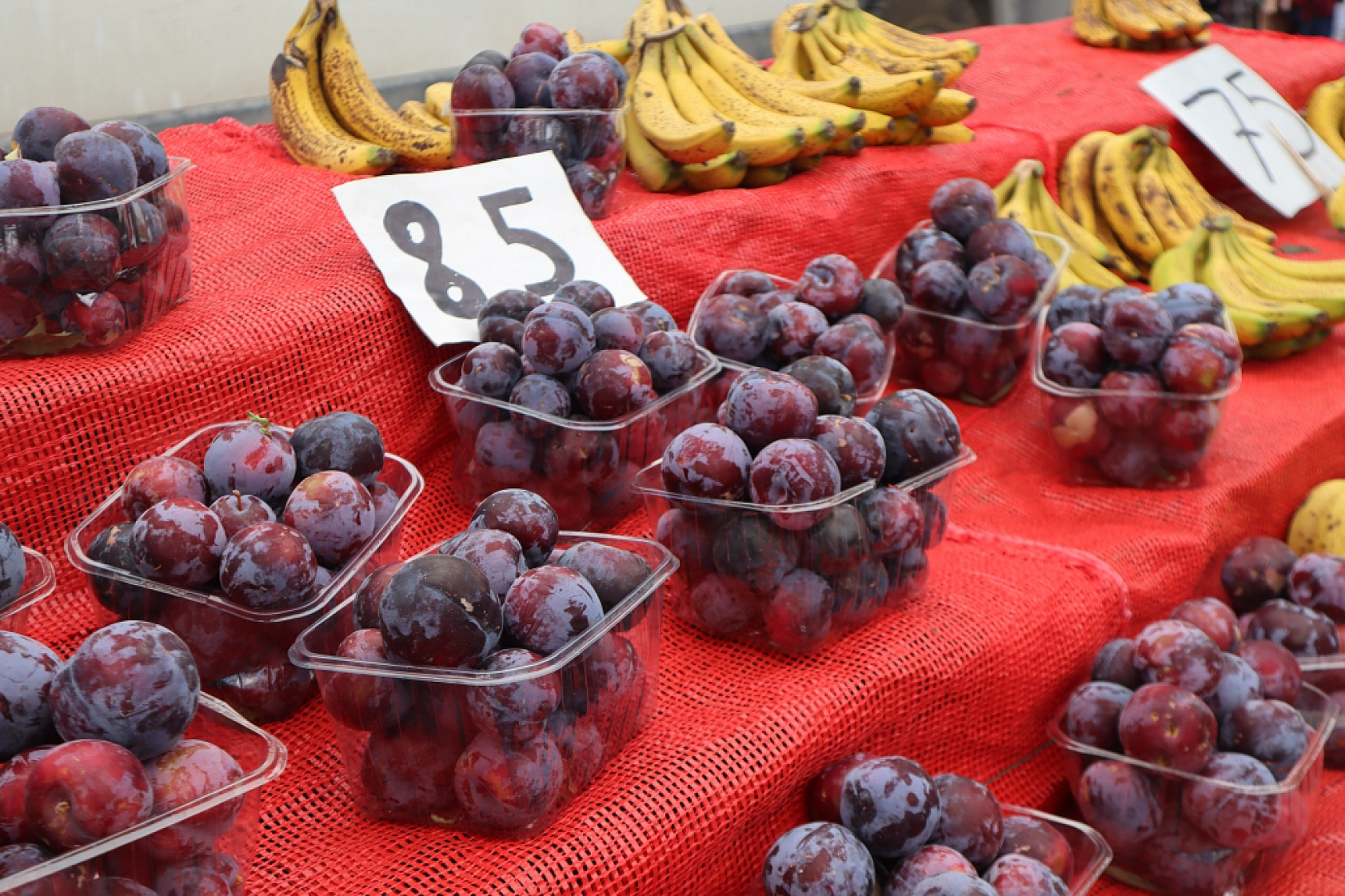 Malatya'da bayram öncesi vatandaş semt pazarlarına akın etti! İşte güncel meyve sebze fiyatları...