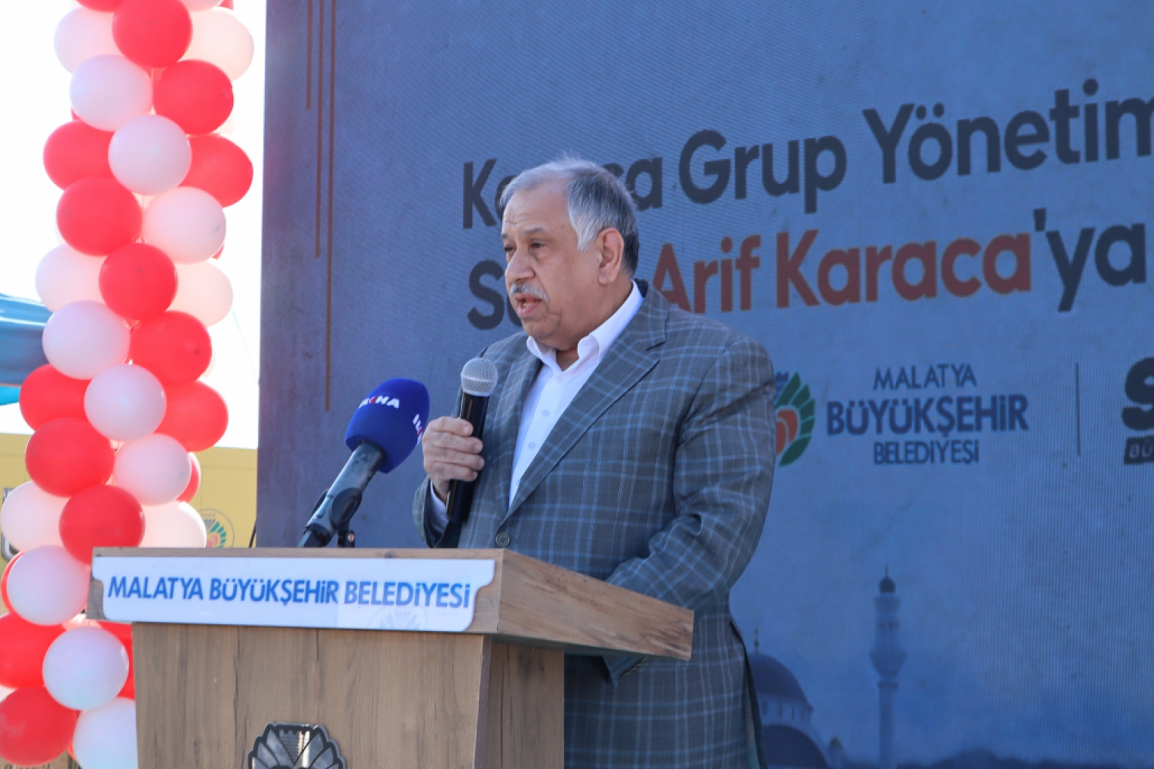 Aynı anda 2 bin 200 kişi saf tutacak: Şehir Mezarlığı Camiinin temeli atıldı