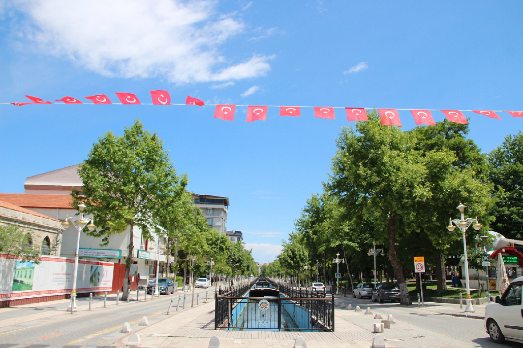 Merkez 2 Projesi İçin Adım Atıldı: Kışla Caddesi'ndeki Esnaf İçin Yeni Karar...!