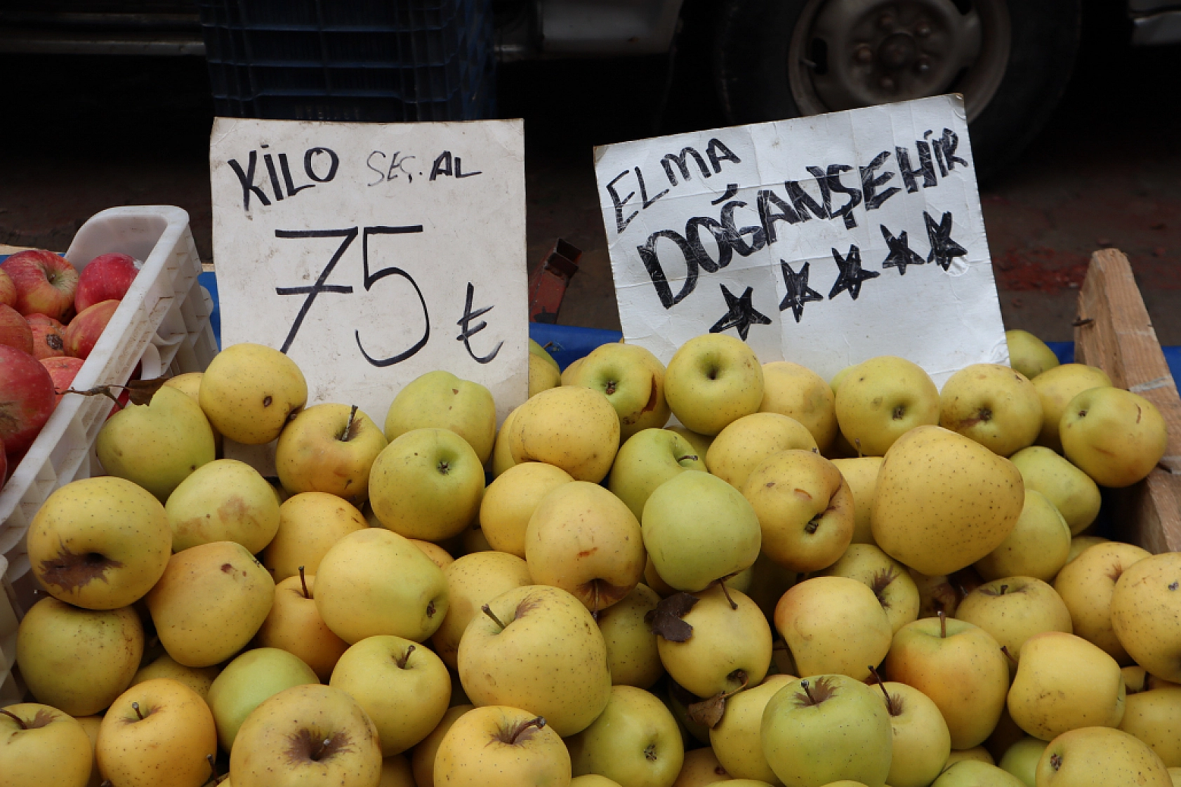 Pazarda 'tane' dönemi başlıyor! Kilosu cep yaktı!
