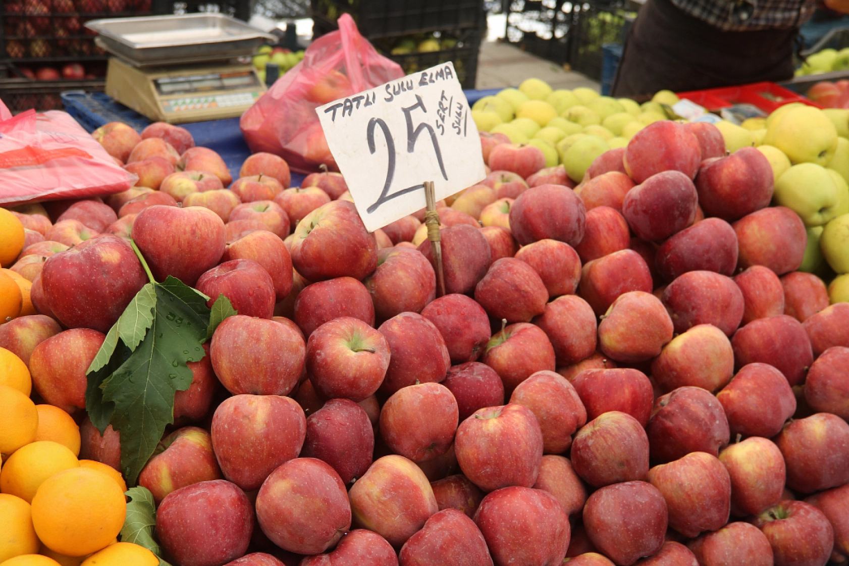 Malatya'da pazar, fiyatları düşüyor mu? İşte cuma fiyatlar...