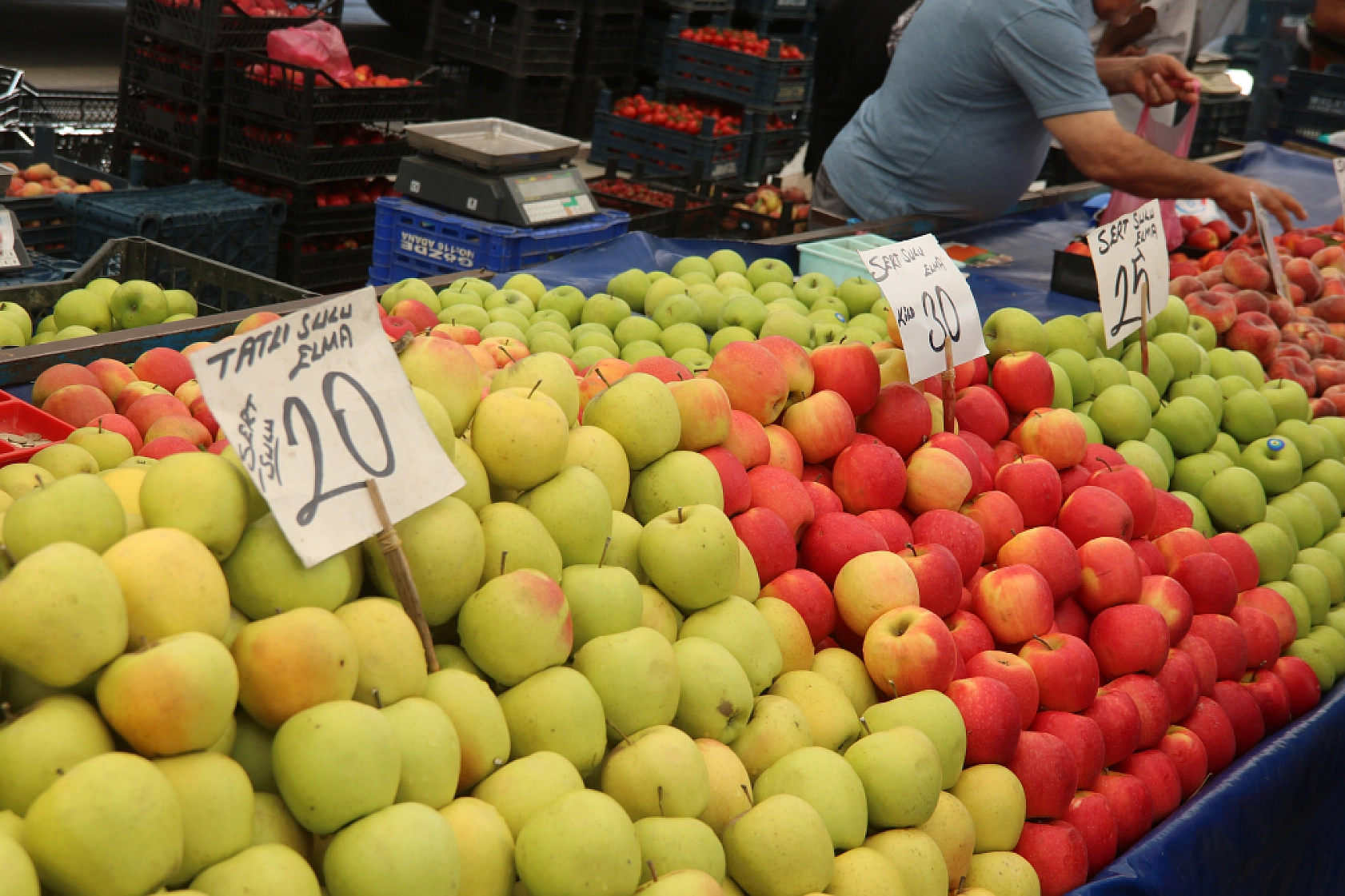 Malatya'da pazar, fiyatları düşüyor mu? İşte cuma fiyatlar...