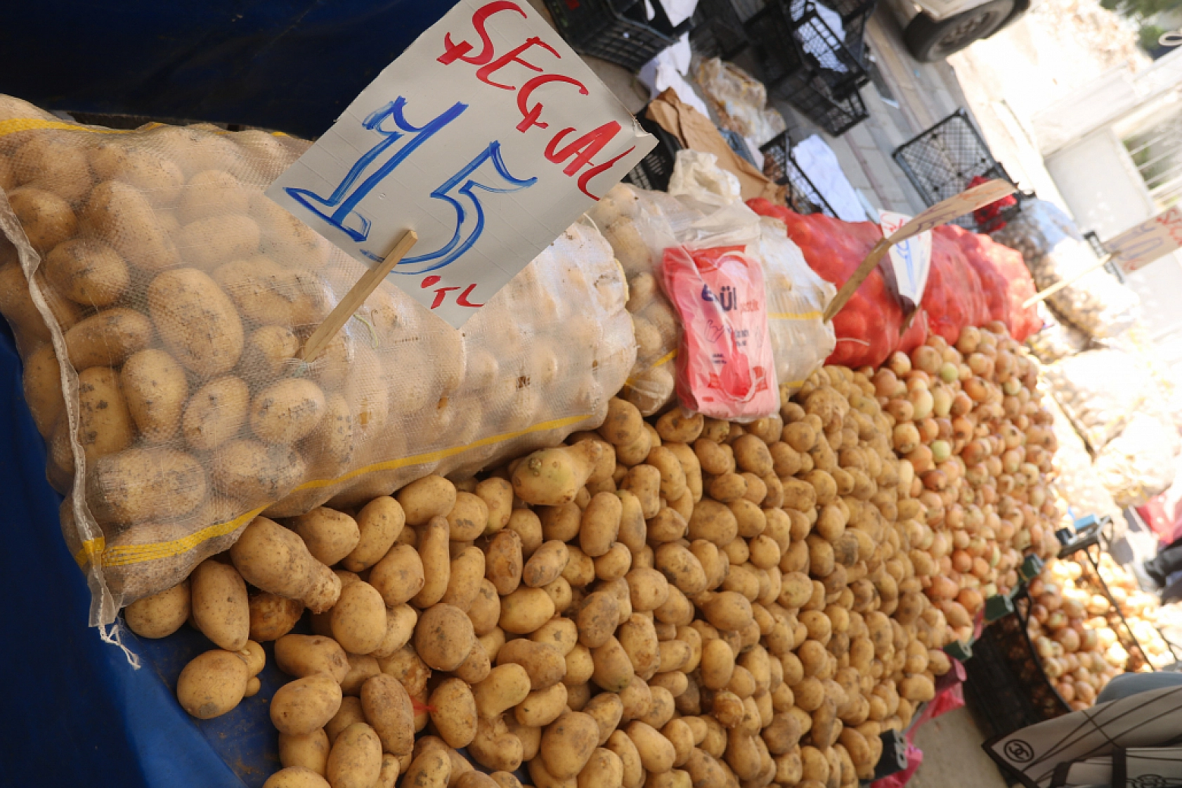 Malatya'da pazar, fiyatları düşüyor mu? İşte cuma fiyatlar...