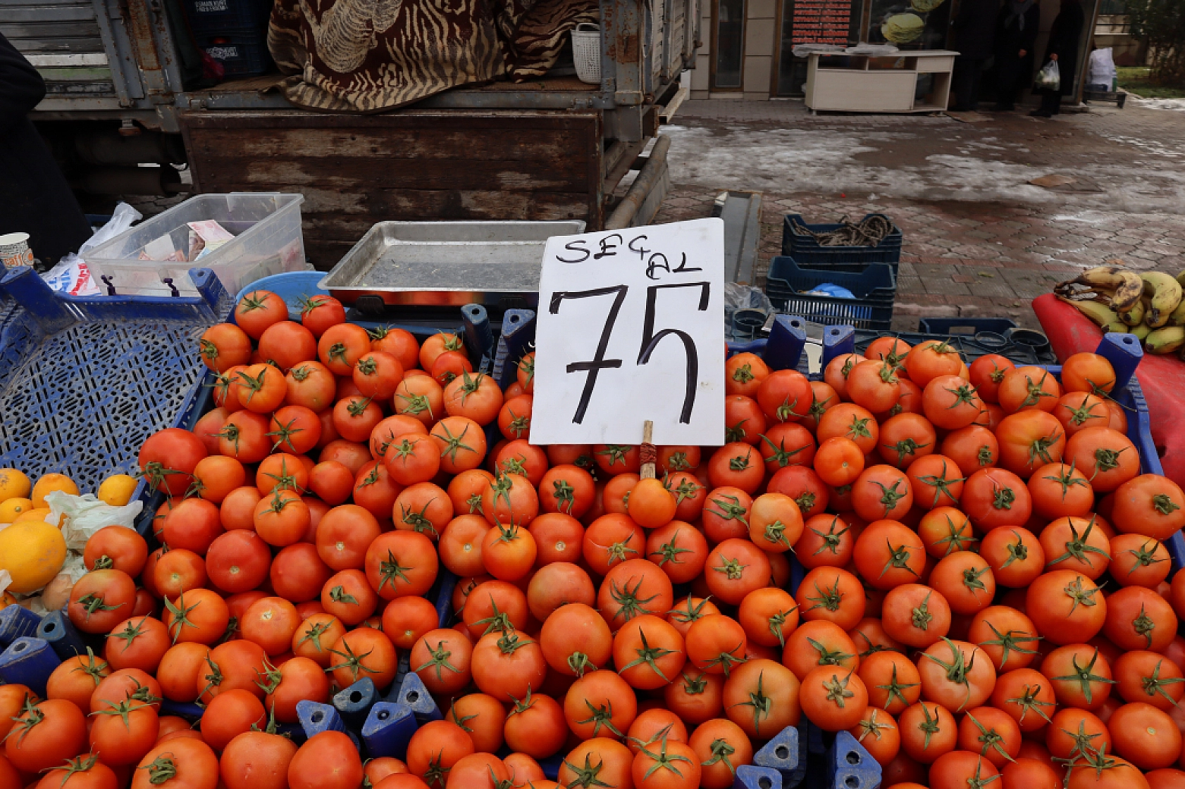 Pazarda 'tane' dönemi başlıyor! Kilosu cep yaktı!