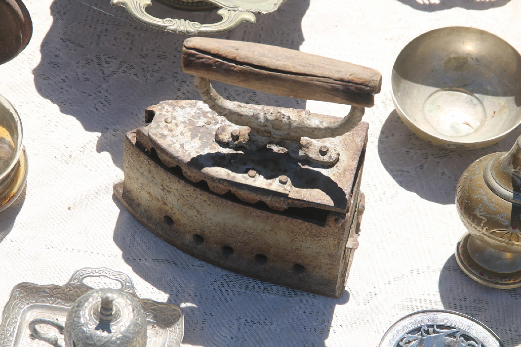 Bit Pazarı çevreyoluna taştı..!