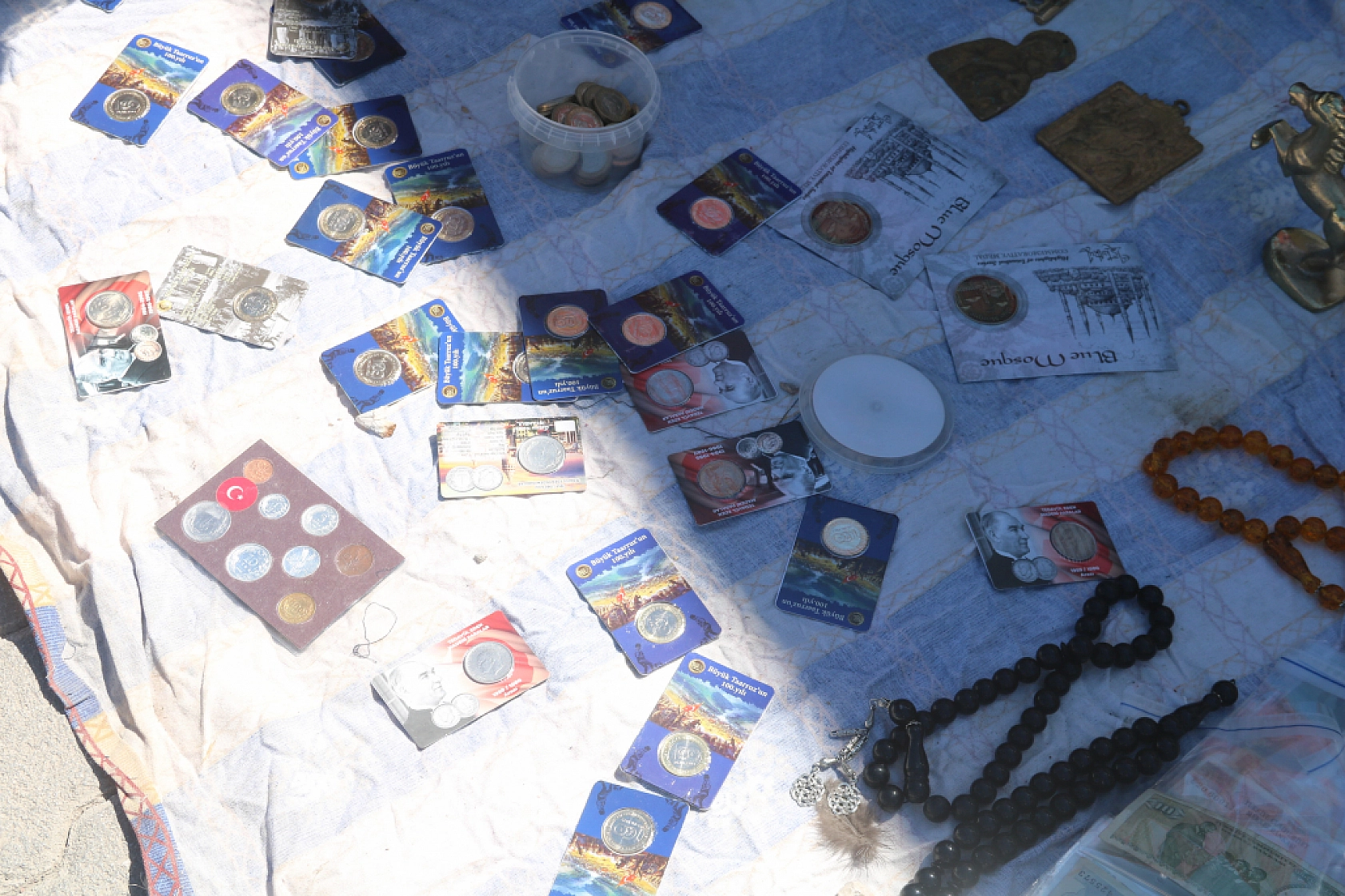 Bit Pazarı çevreyoluna taştı..!