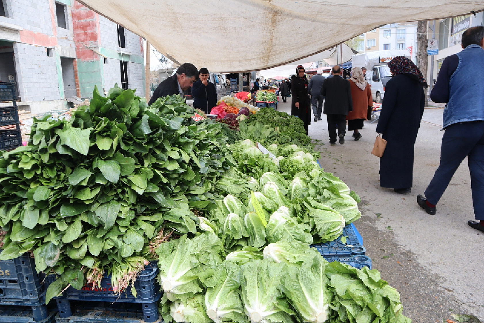 Malatya'da pazarın tadı kaçtı! Hem esnaf hem vatandaş dertli…