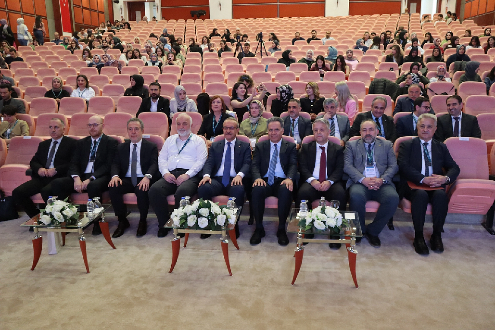 Nüfusun geleceği Malatya'da konuşuldu: Doğurganlık azalıyor, yaşlılık artıyor