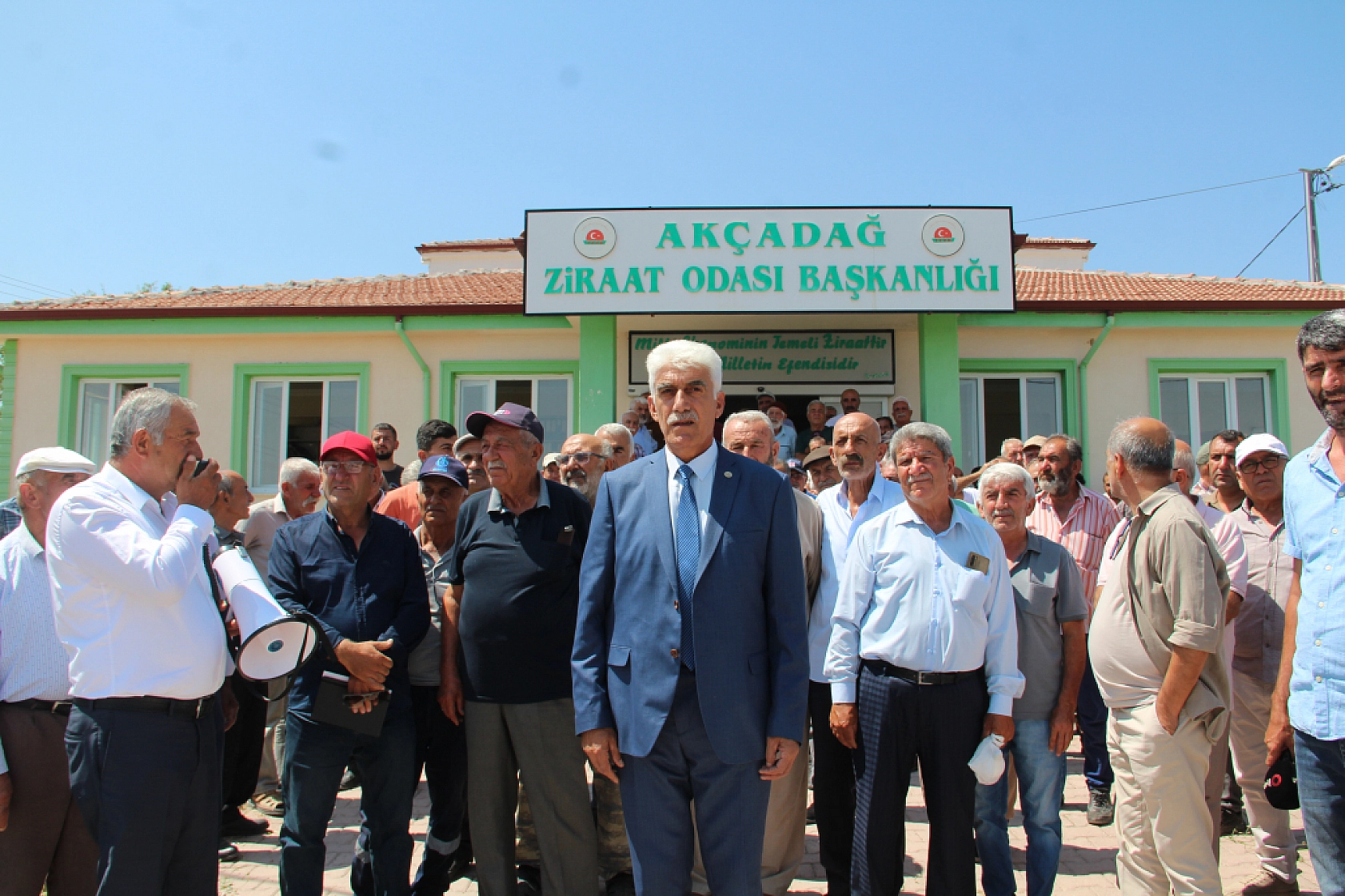 Kayısı İhracatçının Elinde Oyuncak Oldu! Çiftçiye Komik Rakamlar Sunuldu!