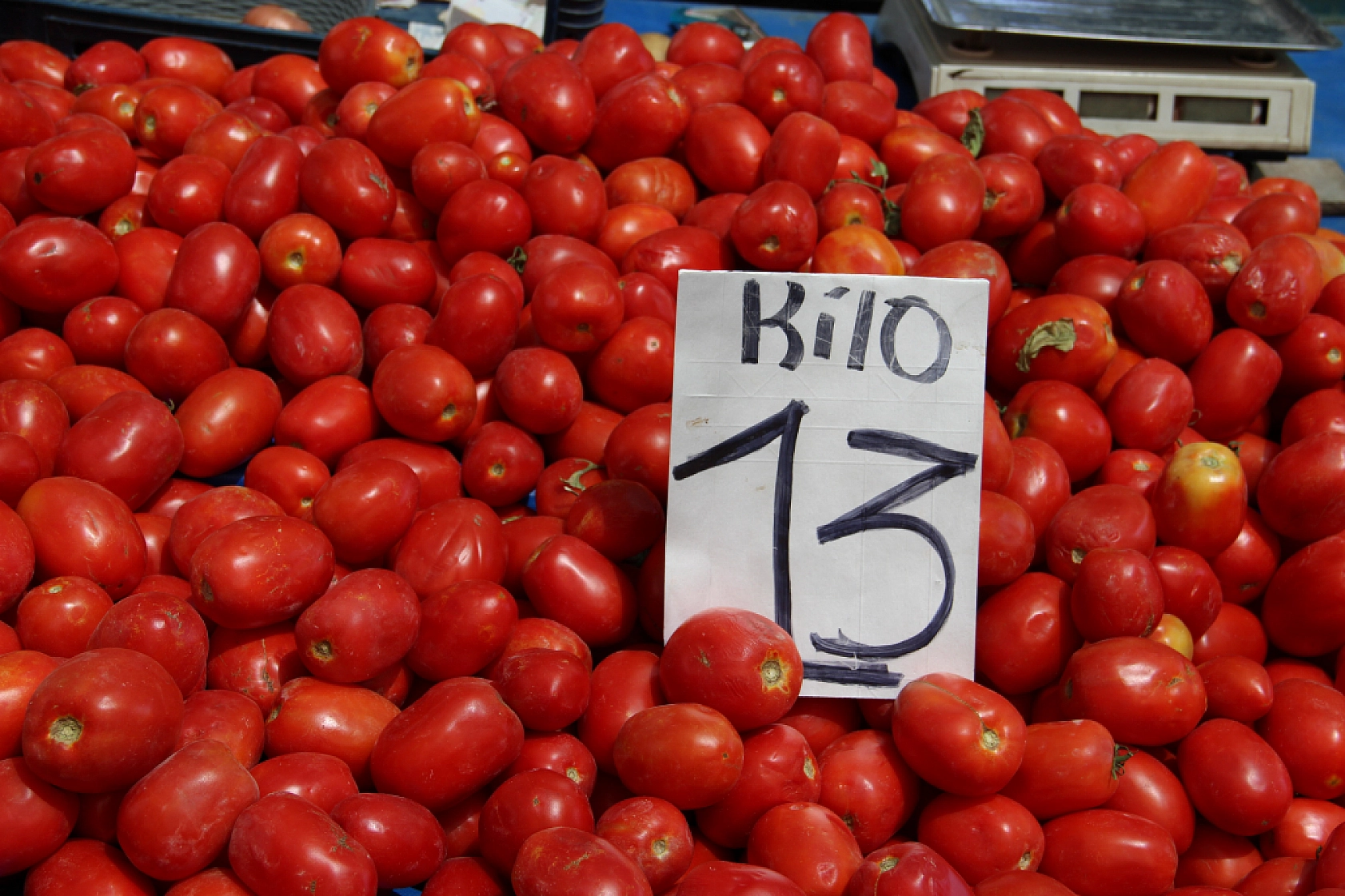 Cebini Düşünen Malatyalılar, Semt Pazarını Tercih Ediyor! İşte Güncel Perşembe Pazarı Fiyatları..