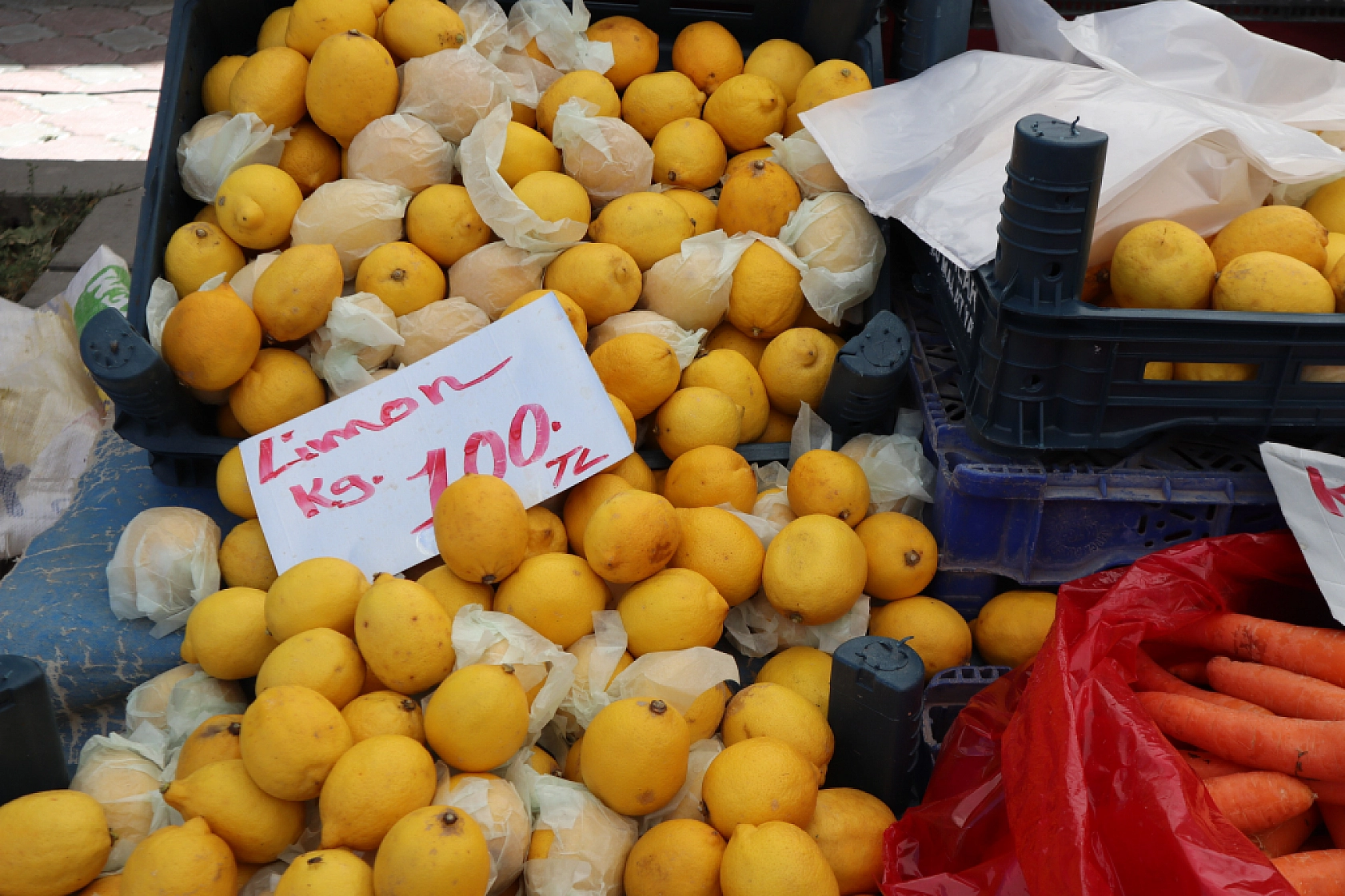 Malatya pazarlarında fiyatlar eriyor: Domates 30, salatalık 15 liraya düştü!