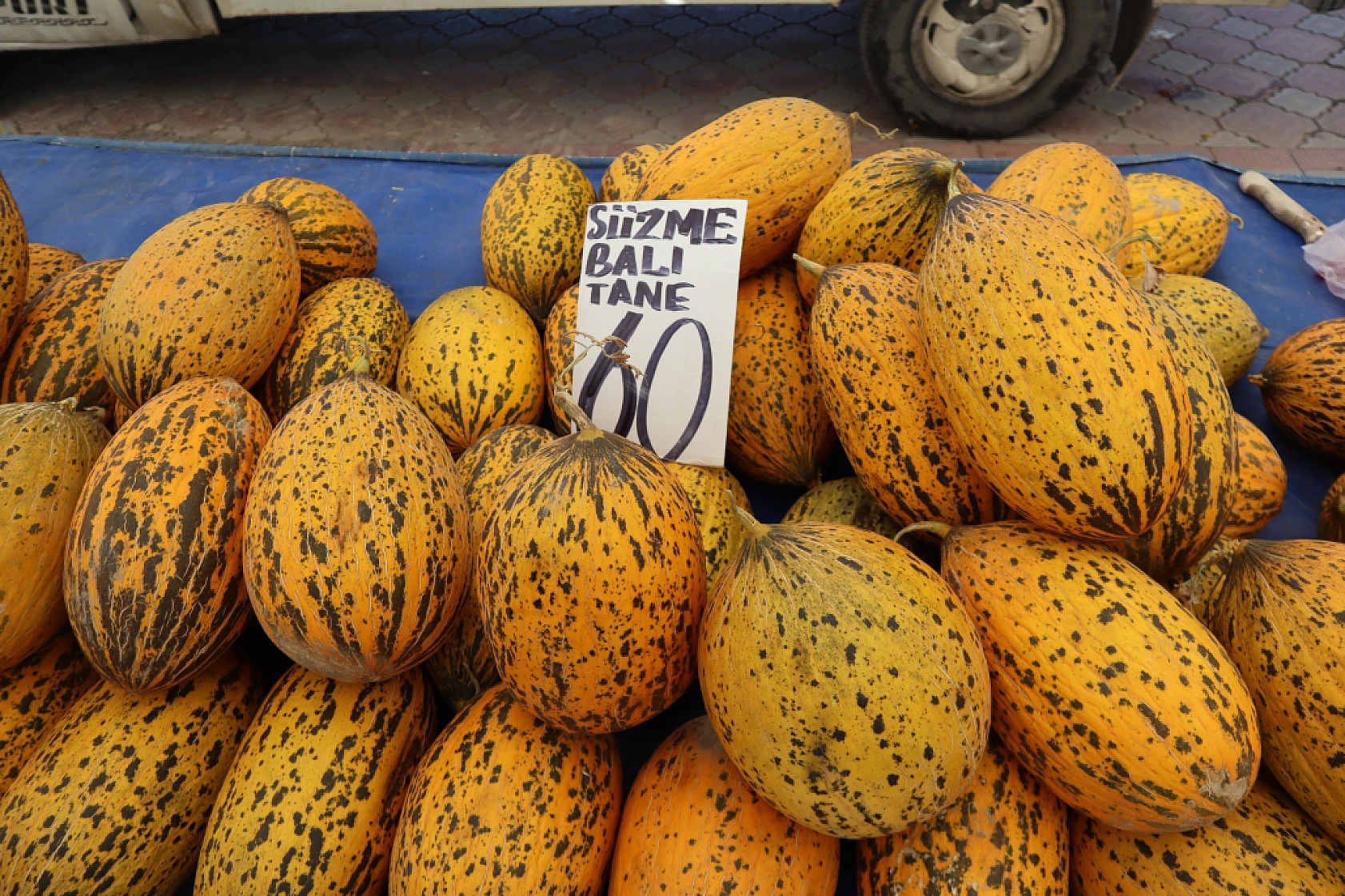 Malatya pazarlarında fiyatlar eriyor: Domates 30, salatalık 15 liraya düştü!