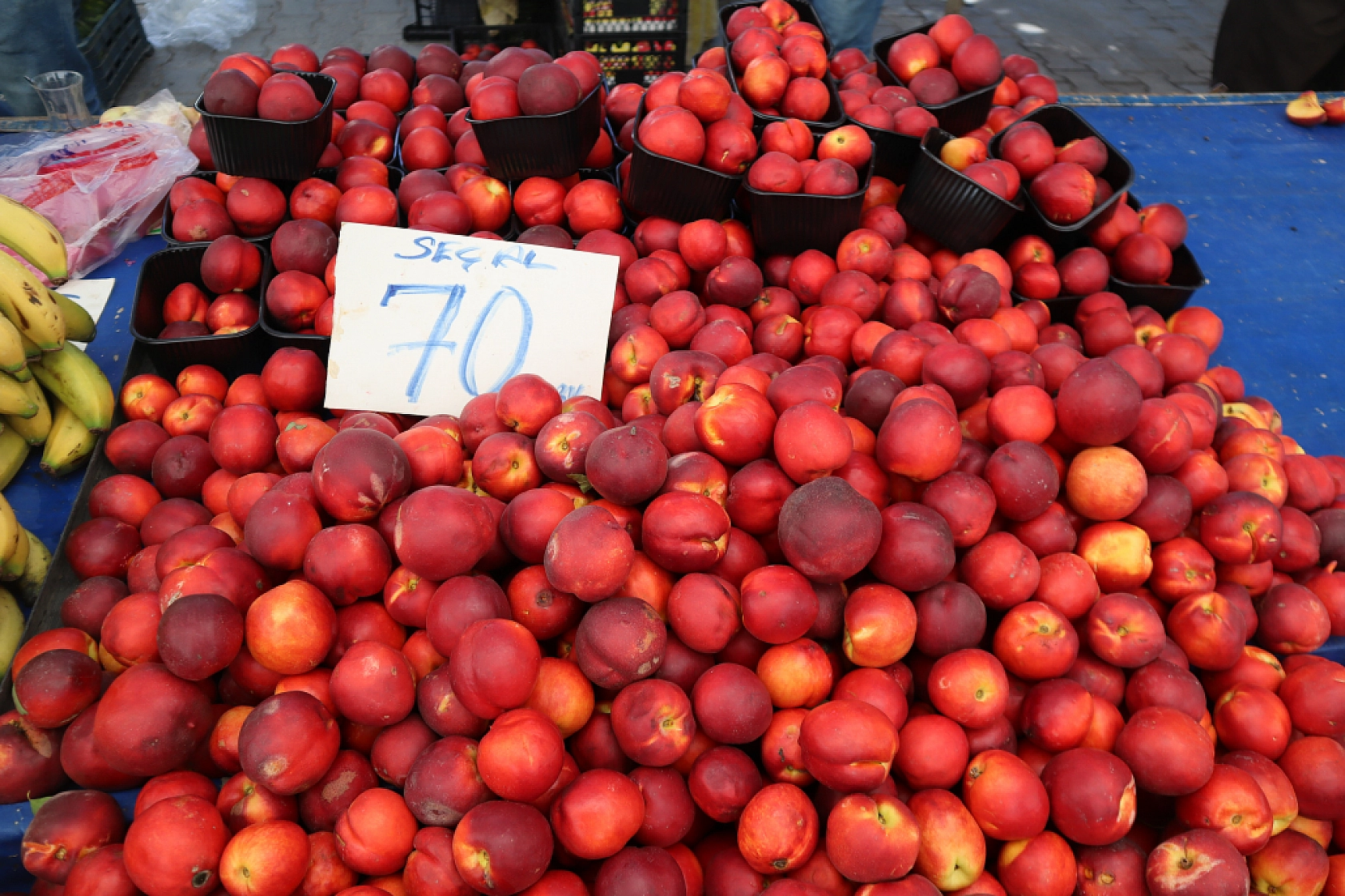 Malatya pazarlarında fiyatlar eriyor: Domates 30, salatalık 15 liraya düştü!