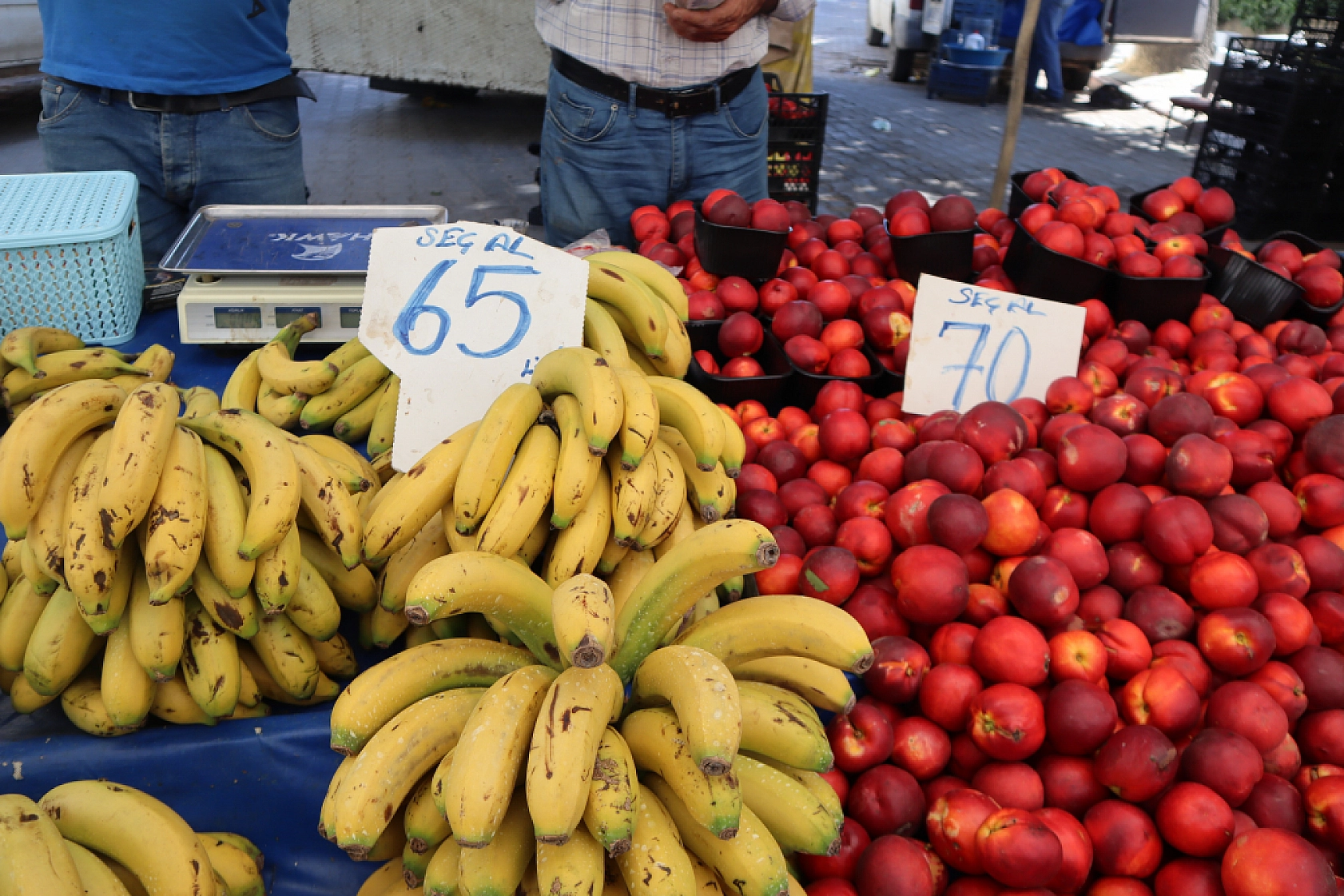 Malatya pazarlarında fiyatlar eriyor: Domates 30, salatalık 15 liraya düştü!