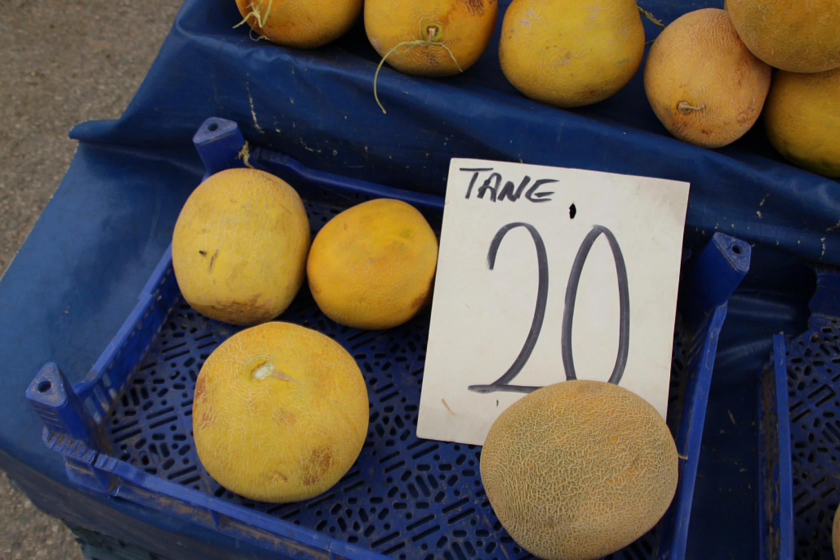 Malatya'da Pazar, Fiyatları Düşüyor mu? İşte Perşembe Pazar Fiyatları...