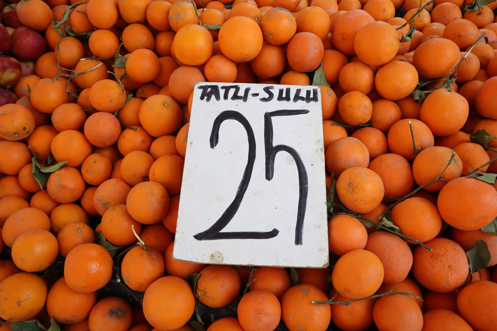 Malatya'da fiyatlar yüz güldürmedi! Semt pazarında tezgâhlara yaklaşılmıyor…