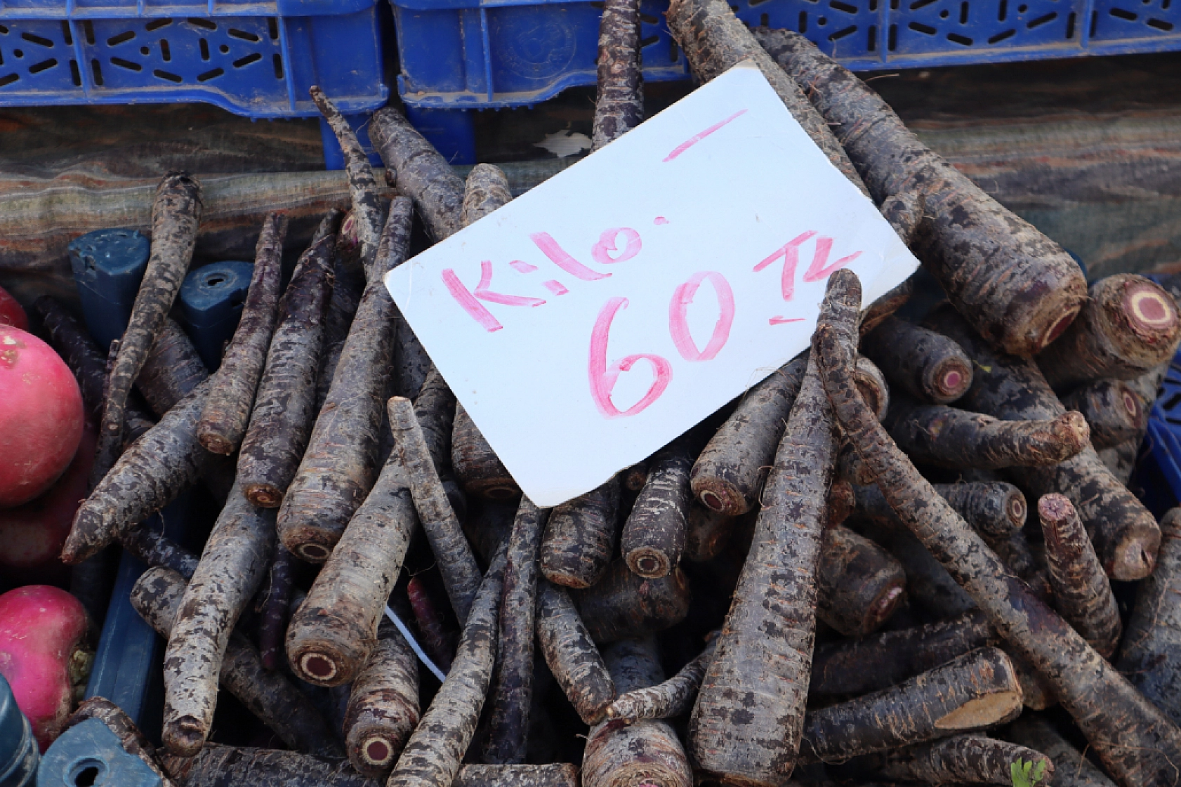 Malatya'da Ramazan öncesi fiyatlar yüz güldürmedi! Semt pazarında tezgahlara yaklaşılmadı!
